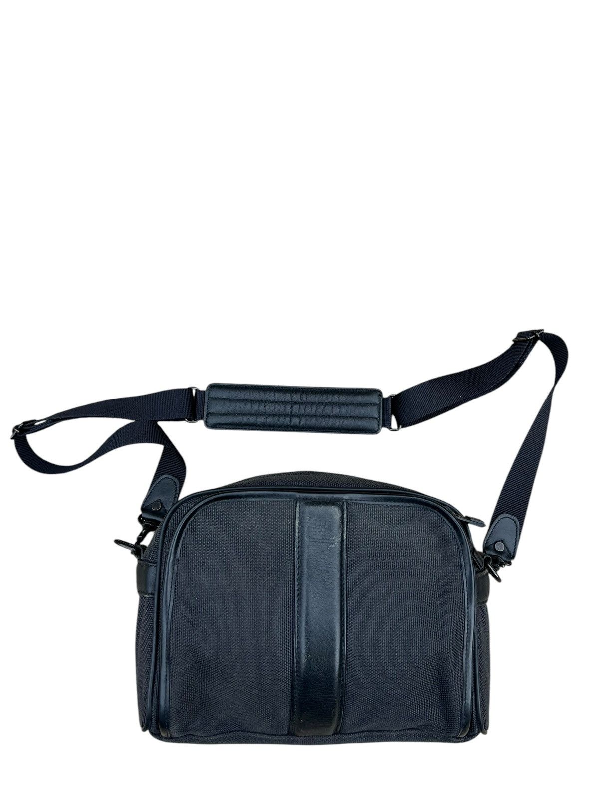 Issey Miyake Vintage Issey Miyake Fade Canvas Leather Sling Bag Size ONE SIZE - 5 Thumbnail