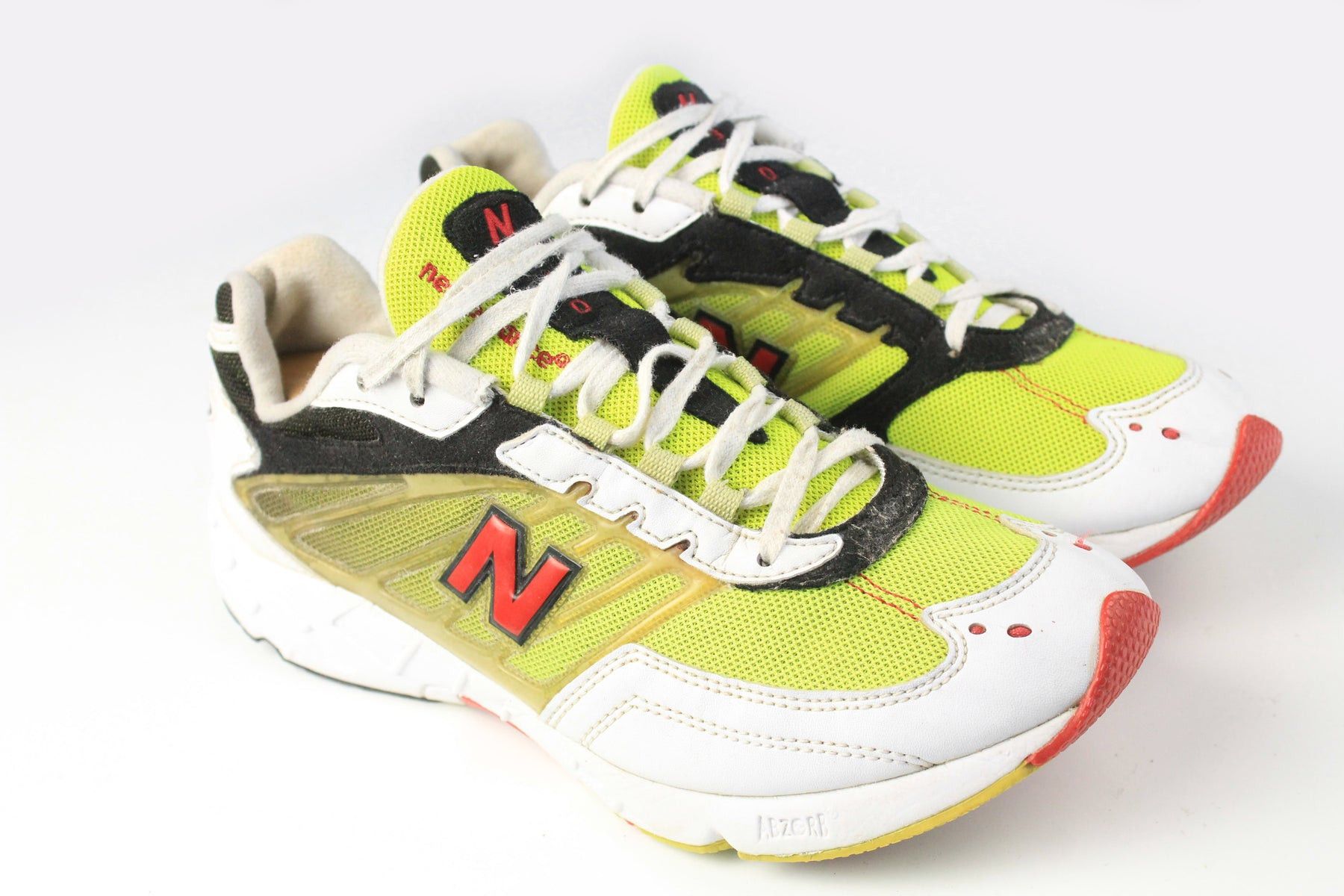 New Balance New Balance 330 Sneakers US 8 Size US 8 / EU 41 - 1 Thumbnail