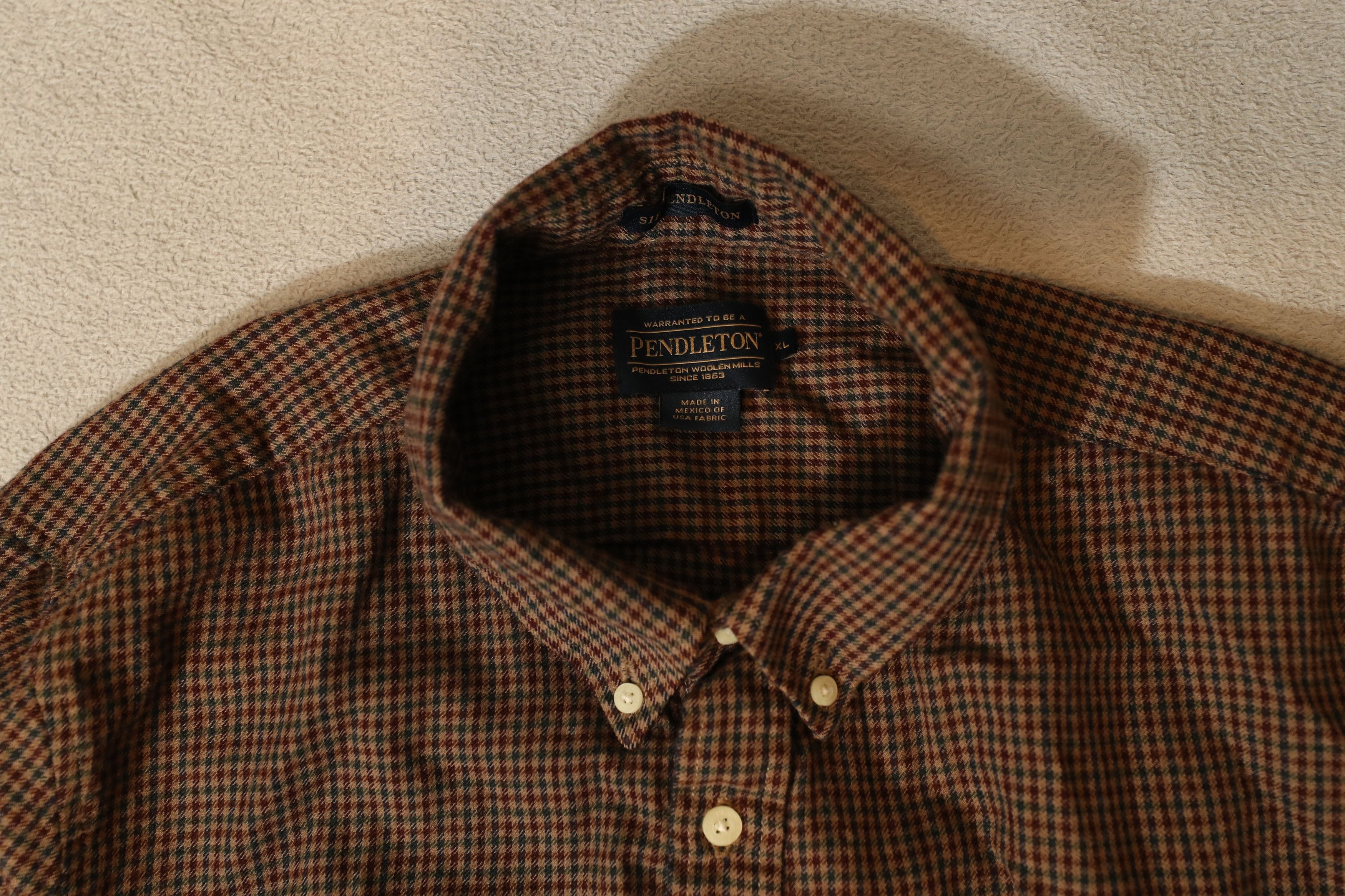 Pendleton Sir Pendelton Brown Houndstooth L/S Buttonup (XL) Size US XL / EU 56 / 4 - 9 Thumbnail