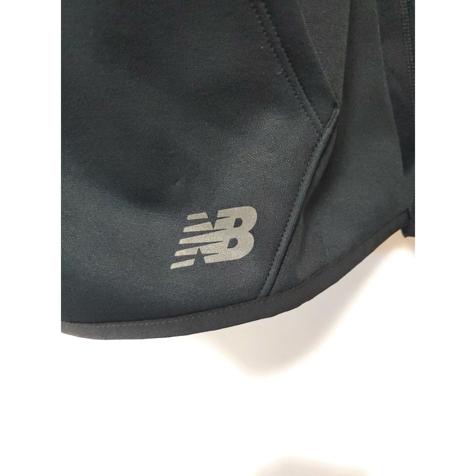 New Balance Womens New Balance Accelerate Jacket Cross Training w/Hood Black XS S Short Sleeve Full Zip Track Shirt Mens Womens Size S / US 4 / IT 40 - 2 Thumbnail