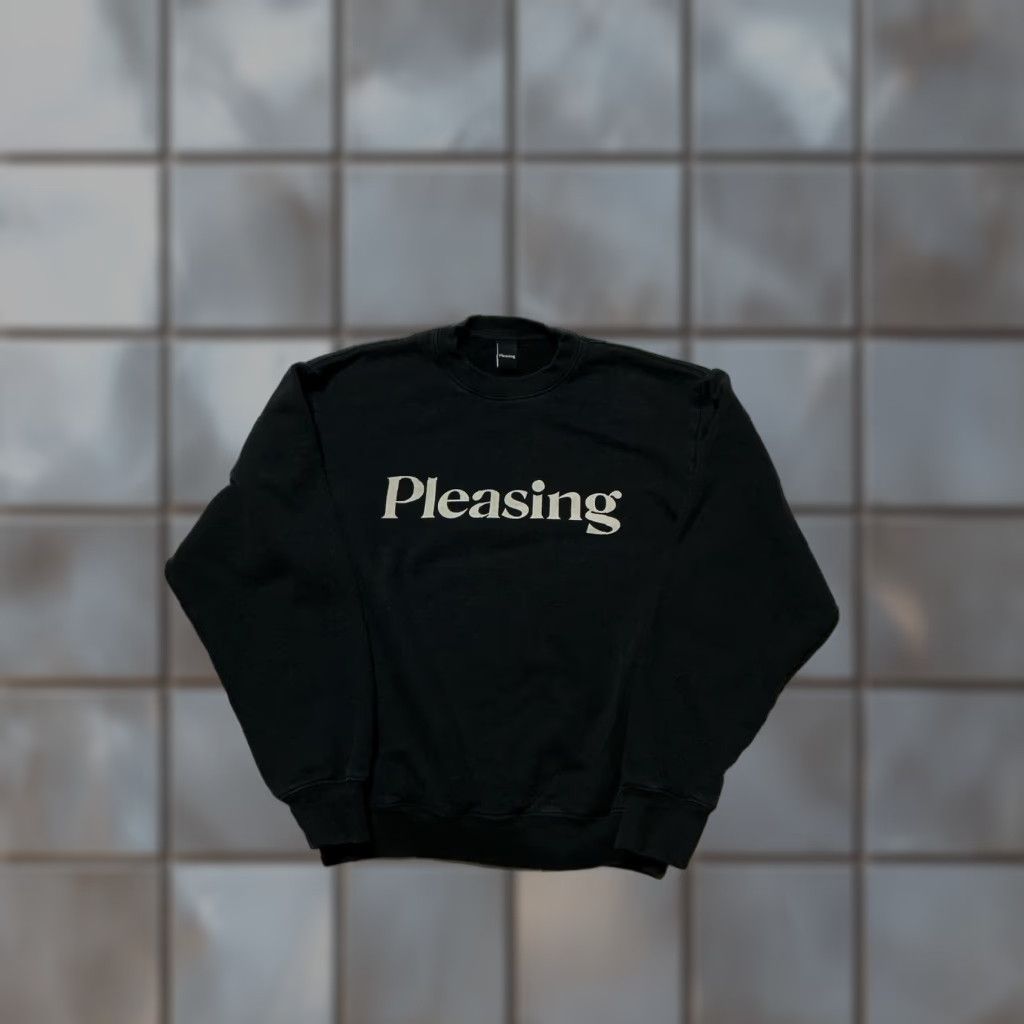 Vintage Harry Styles Pleasing Black Fleece Official Pullover Crewneck Sweatshirt Sz. S Unisex Adults Size US S / EU 44-46 / 1 - 1 Thumbnail