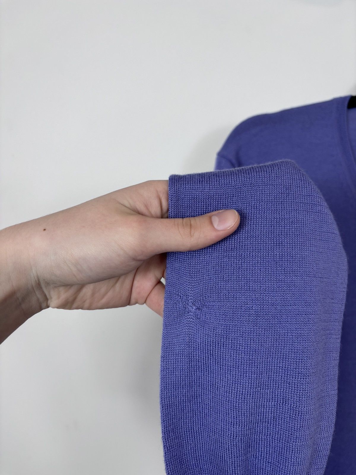 Valentino Valentino Roma Men’s Purple Blue Wool V-Neck Sweater Size US M / EU 48-50 / 2 - 12 Thumbnail