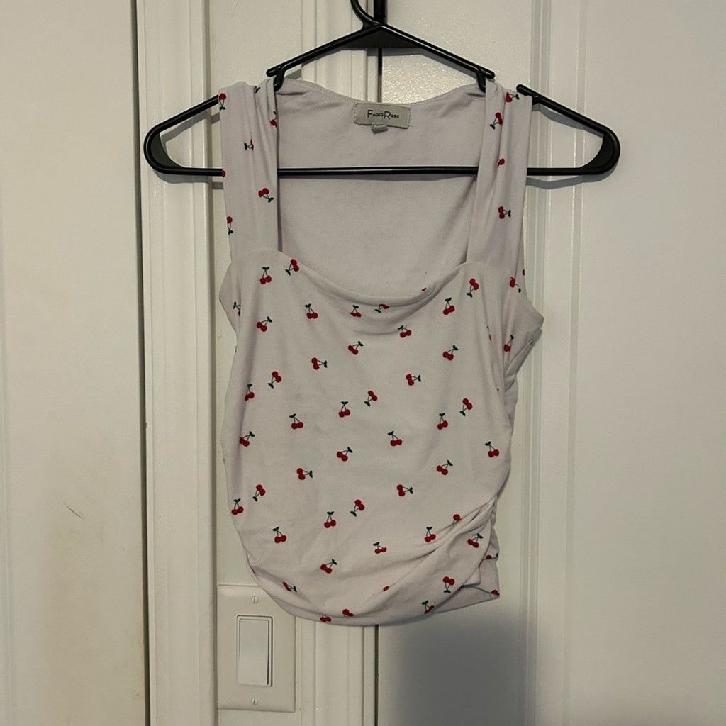 Forever 21 Forever 21 Cherry Patterned White Camisole Size S / US 4 / IT 40 - 1 Thumbnail