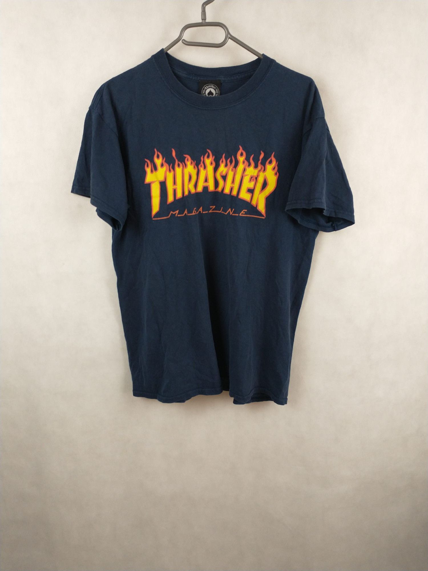 Thrasher Navy Flames Logo T-Shirt Size M Mens Slim Fit Size US M / EU 48-50 / 2 - 1 Thumbnail
