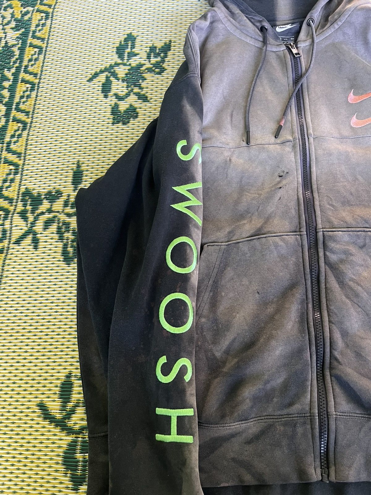 Nike Nike Distressed Zip Hoodie Double Swoosh Sleeve Logo Size US XL / EU 56 / 4 - 4 Thumbnail