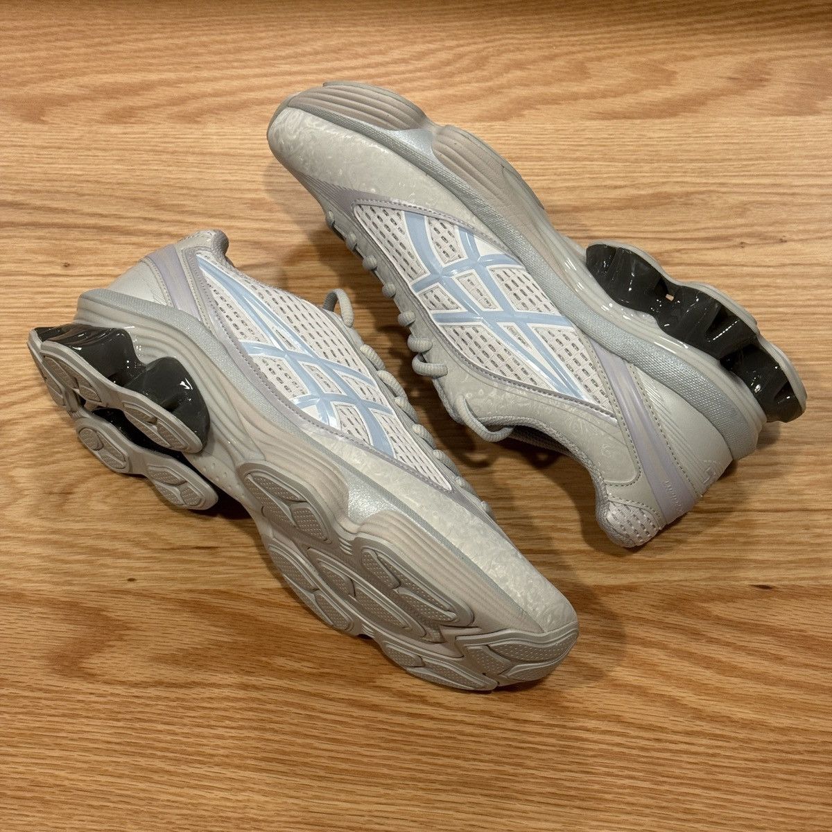 Asics × Kiko Kostadinov ASICS US6-S GEL-KINETIC FLUENT 1203A748 020 Glacier Grey Size US 8.5 / EU 41-42 - 4 Thumbnail