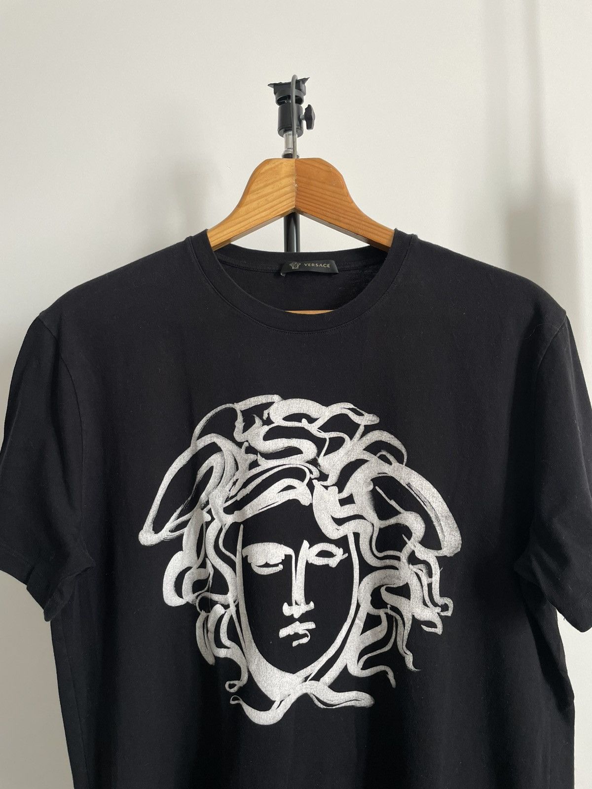 Versace Versace Medusa Artwork T-Shirt Big Logo Luxury RARE Size US M / EU 48-50 / 2 - 2 Thumbnail