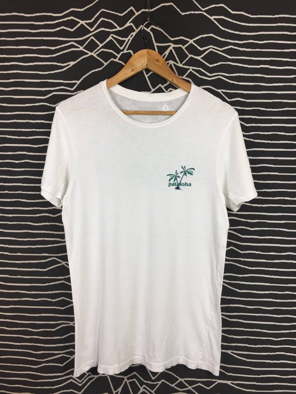 Patagonia Vtg Patagonia Pataloha Haleiwa Hawaii Graphic Tee Size US S / EU 44-46 / 1 - 7 Thumbnail