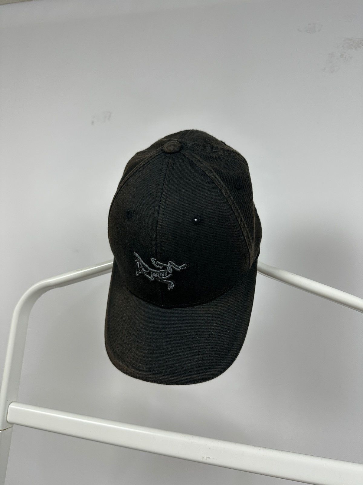 Arc'teryx Vintage Arcteryx Flexfit Faded Black Cap Hats Size ONE SIZE - 5 Thumbnail