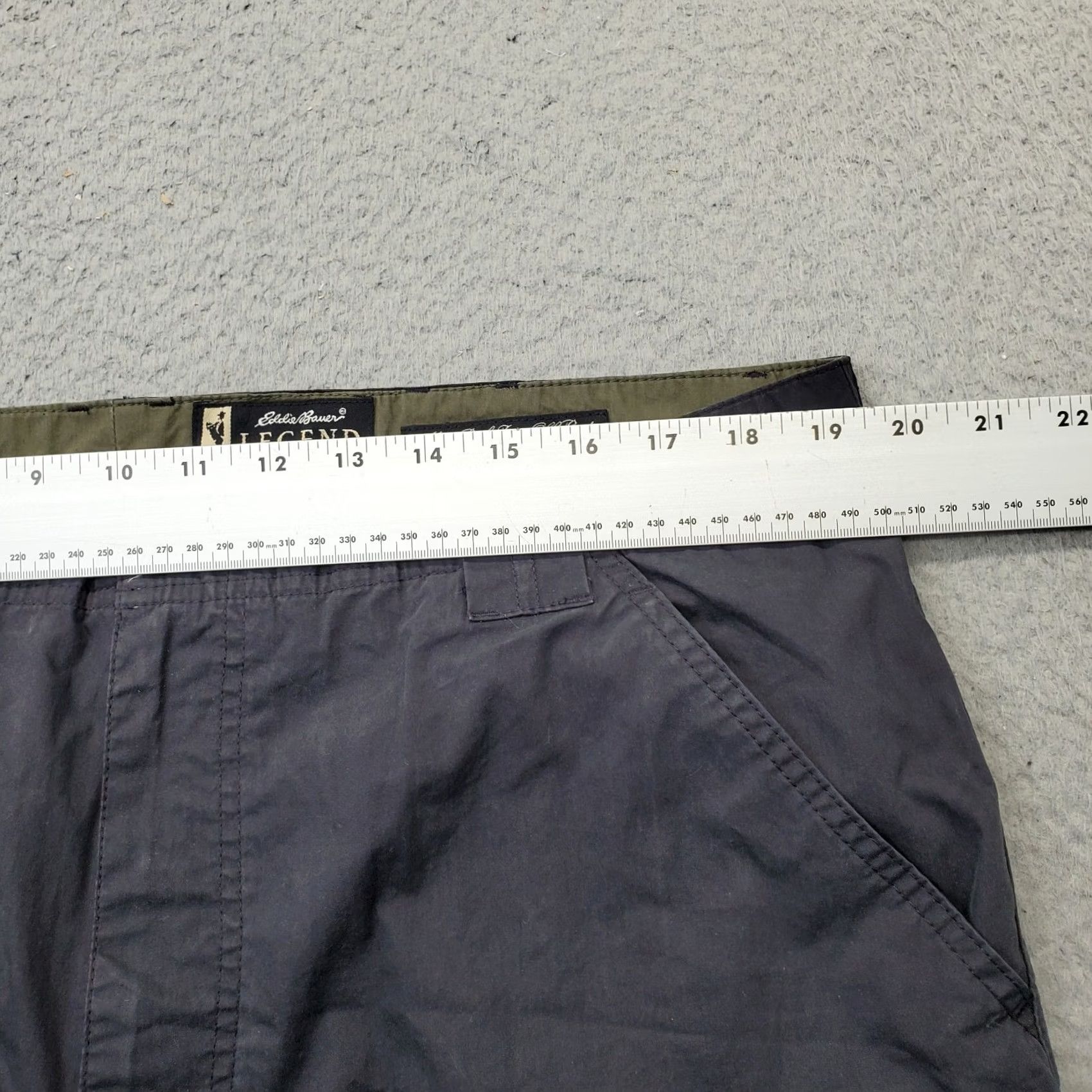Eddie Bauer Eddie Bauer Convertible Earthtech Pants Mens 40 Max Peak Gray Zip-Off Cargo Pant Size US 40 / EU 56 - 6 Thumbnail