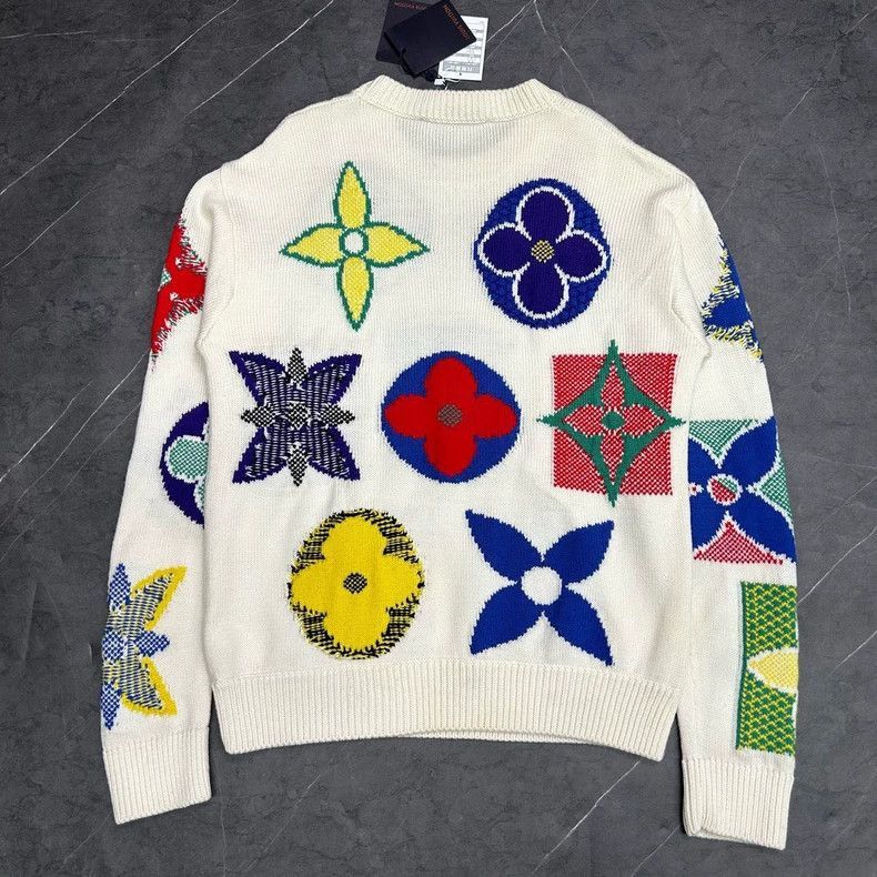 Louis Vuitton Louis Vuitton Colorful Patterned Sweater Size M-2506 Size US M / EU 48-50 / 2 - 3 Thumbnail