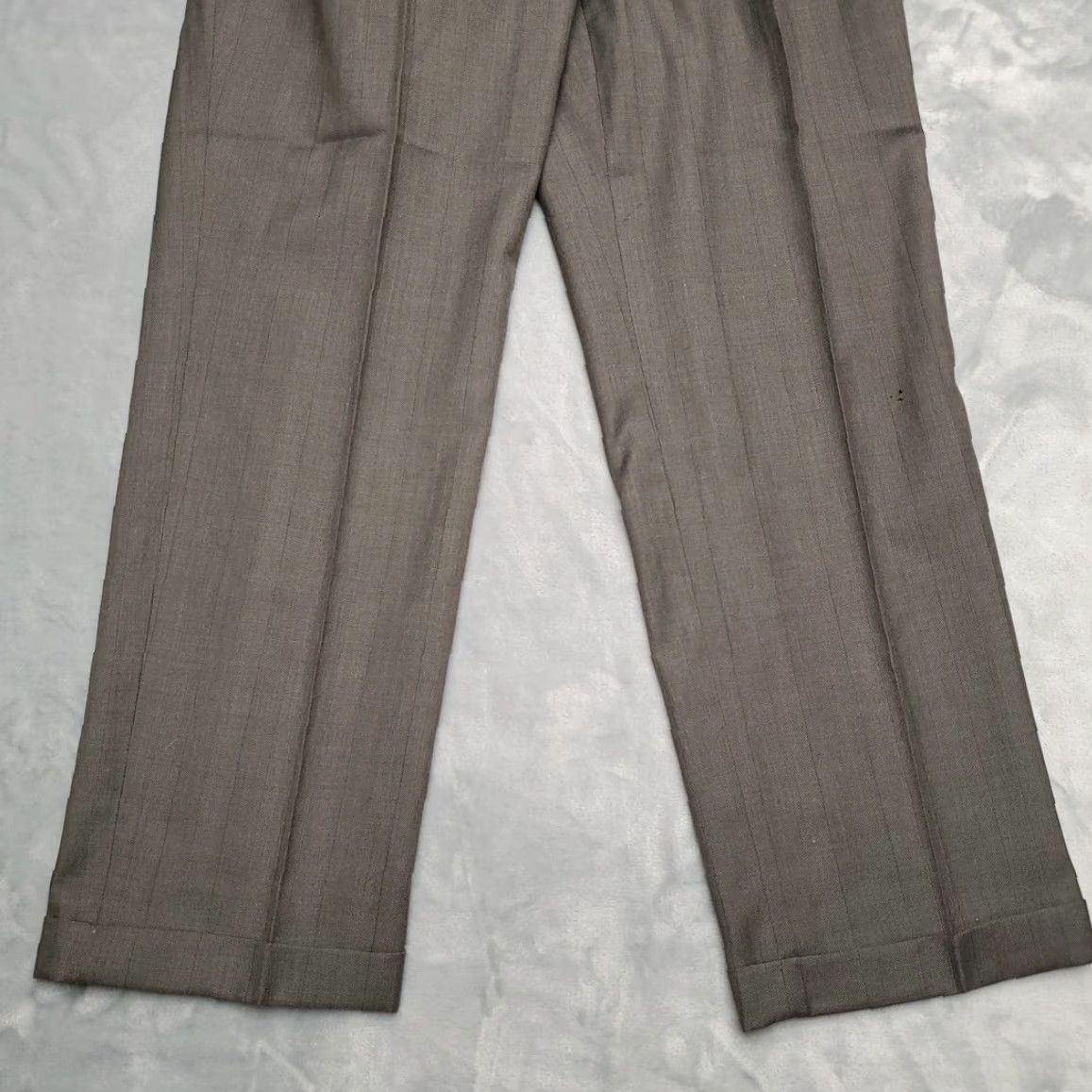Haggar VINTAGE Haggar Pants Men 34x30 Gray Wool Blend Pleated Gentleman Fit Dress Retro Size US 34 / EU 50 - 3 Thumbnail