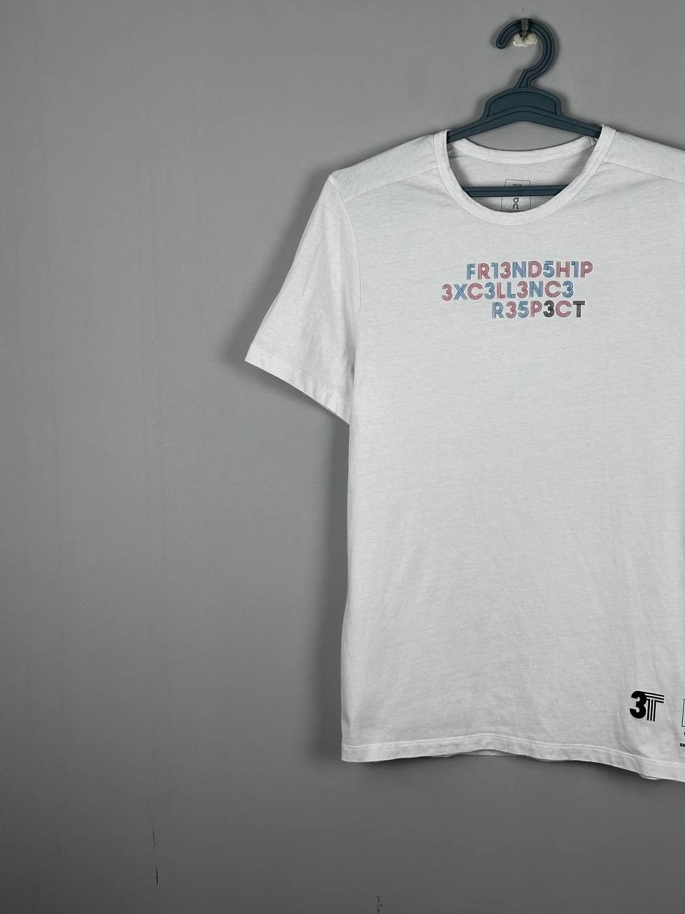 On ON Running Gorpcore Graphic T Shirt Sport Size US XL / EU 56 / 4 - 3 Thumbnail