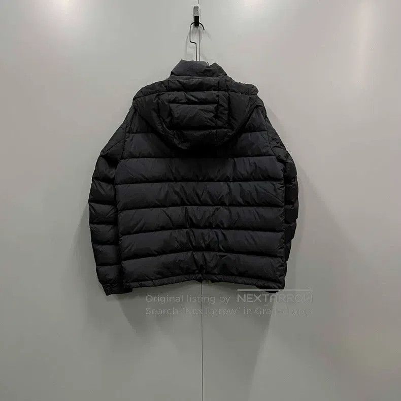 Other Valentino Black and red logo printed down jacket Size US M / EU 48-50 / 2 - 2 Thumbnail