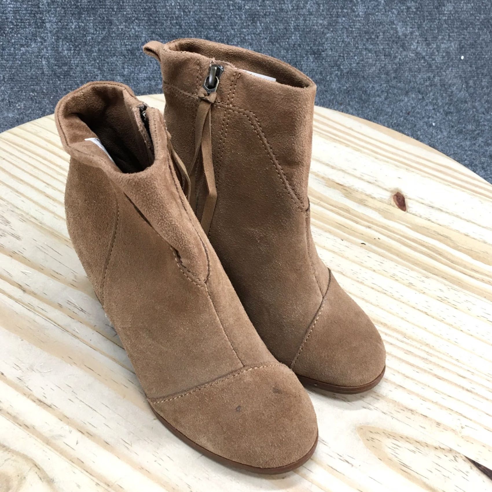 Toms TOMS Boots Womens 5 Lunata Ankle Bootie Tan Side Zip Casual Block Heel Comfort Breathable Suede All Season Solid Brown 10013036 Mens Womens Boys Girls Size US 5 / IT 35 - 3 Thumbnail