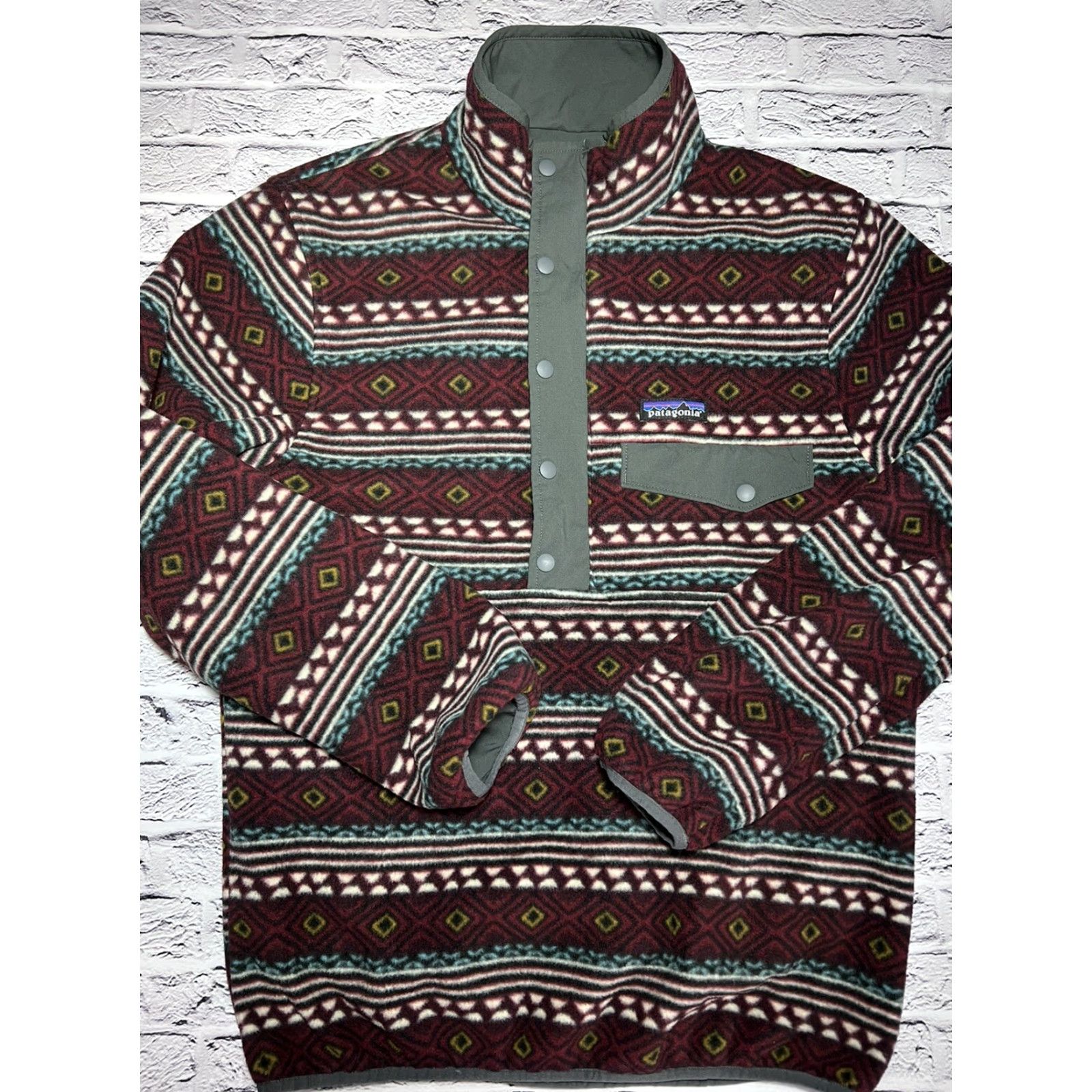 Patagonia NICE! Patagonia Reversible Snap-T Glissade Pullover Mens Small Saltillo Aztec Pullover Reversible 25385 Mens Size US S / EU 44-46 / 1 - 8 Thumbnail