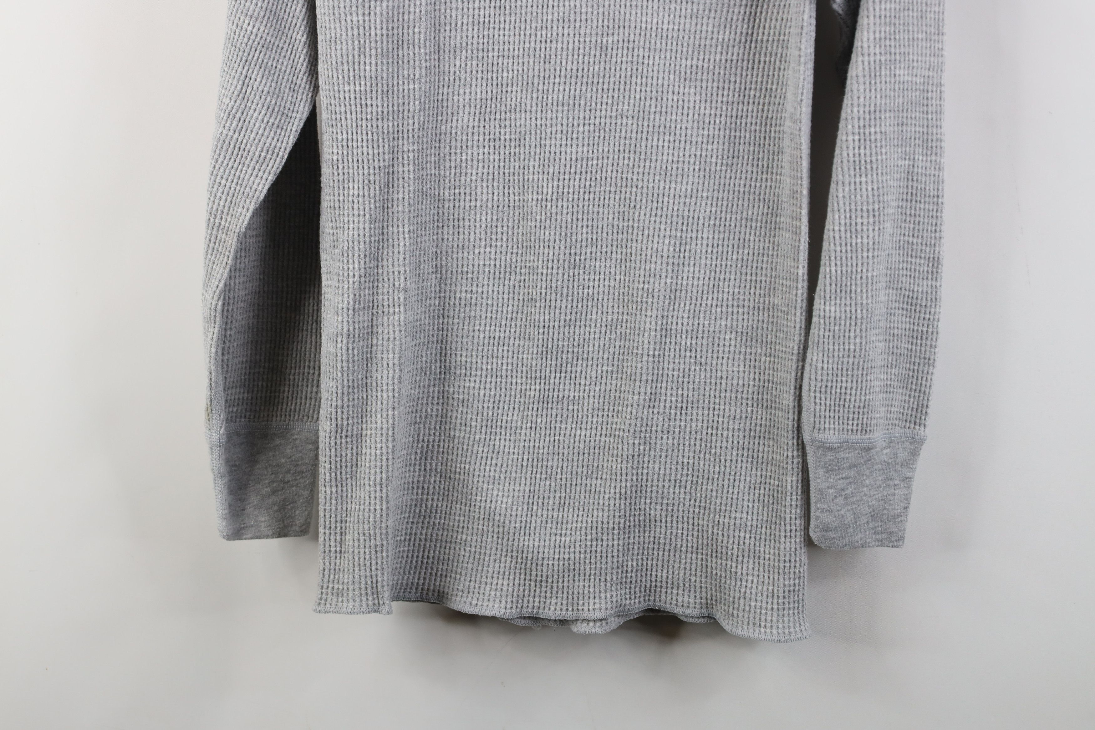 Vintage Vintage 90s Streetwear Waffle Knit Henley T-Shirt Gray USA Size US XL / EU 56 / 4 - 12 Thumbnail