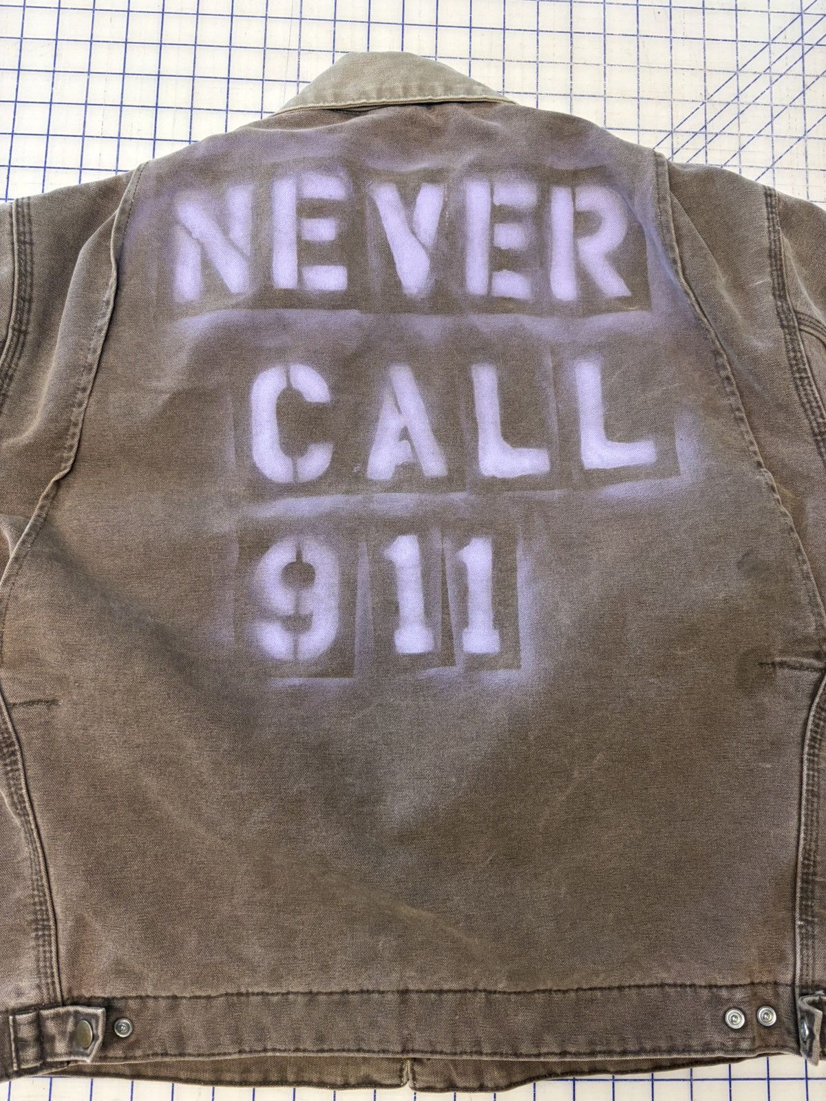 Carhartt Noisette “Never Call 911” Vintage Carhartt Canvas Jacket Size US L / EU 52-54 / 3 - 3 Thumbnail