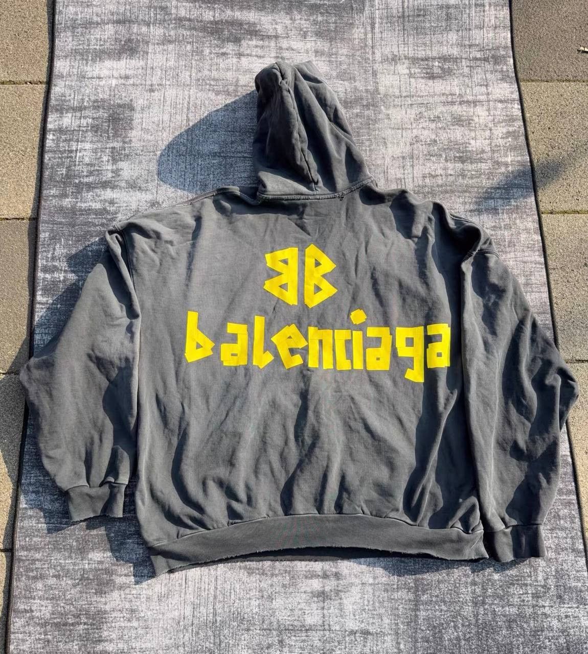 Balenciaga Balenciaga distressed hoodie/sweatshirt with masking tape. Size US L / EU 52-54 / 3 - 2 Thumbnail