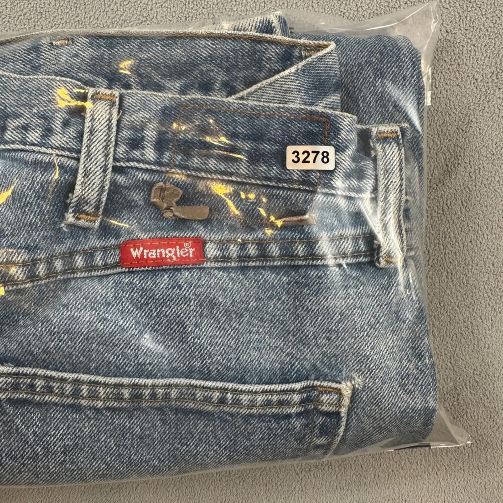 Wrangler Wrangler Jeans 40x32 Mens Light Wash Regular Fit Straight Size US 40 / EU 56 - 9 Thumbnail