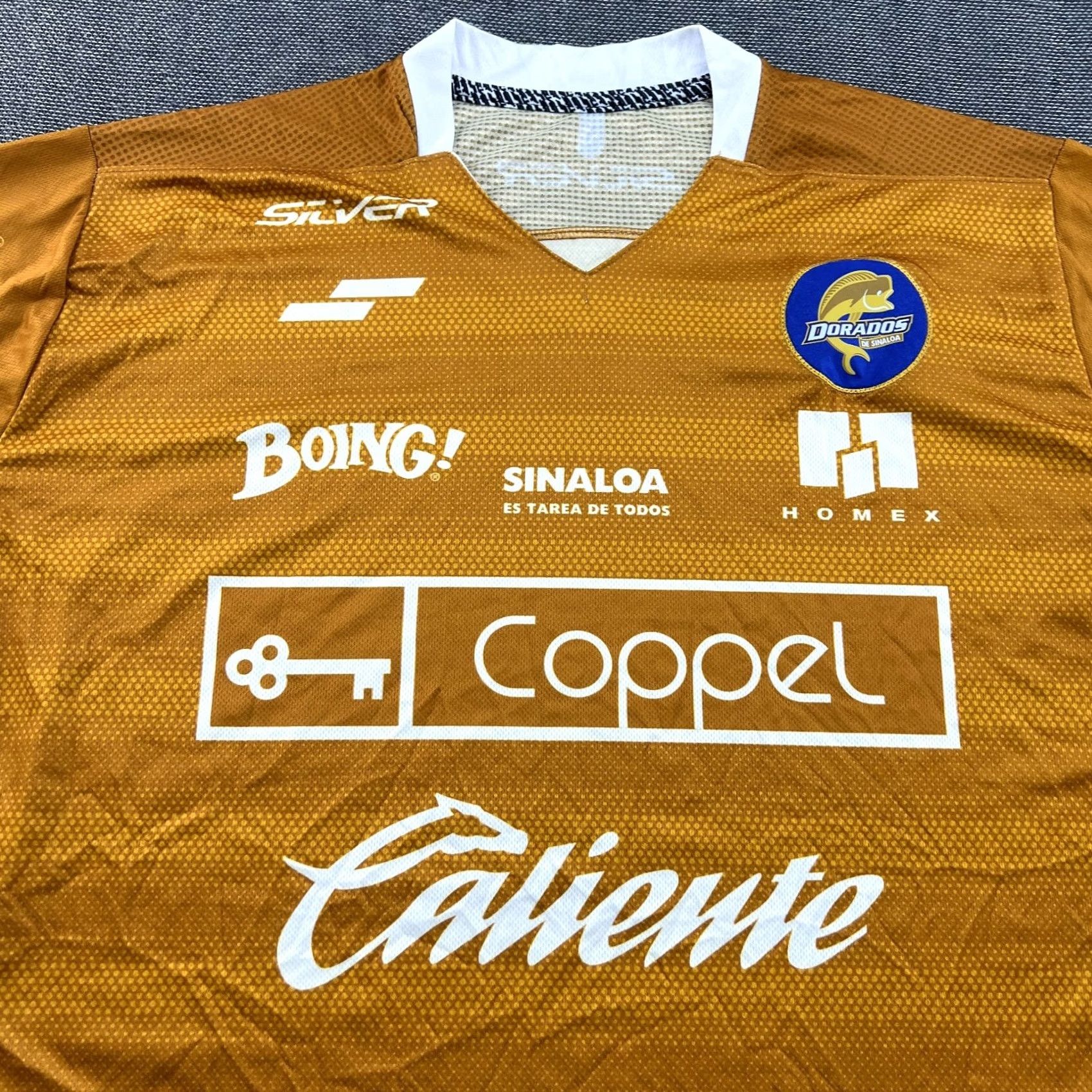 Vintage Mens Football Jersey XL Dorados de Sinaloa 2014 2015 Home Silver Shirt Size US XL / EU 56 / 4 - 4 Thumbnail