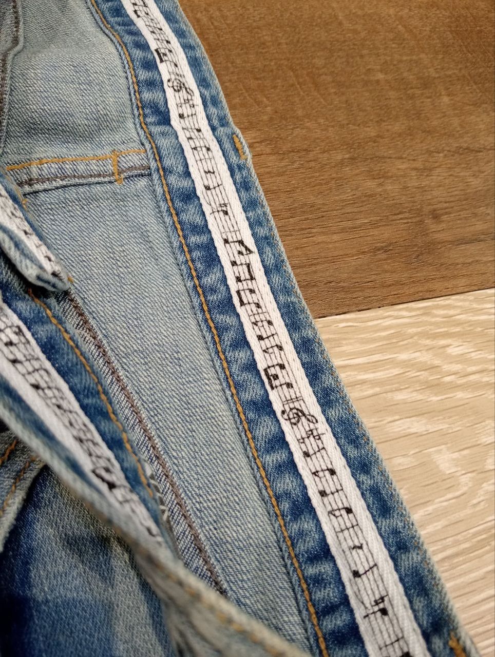Number (N)ine NUMBER NINE JAPAN DISTRESSED LIGHT BLUE STRETCH DENIM PANTS Size US 30 / EU 46 - 7 Thumbnail