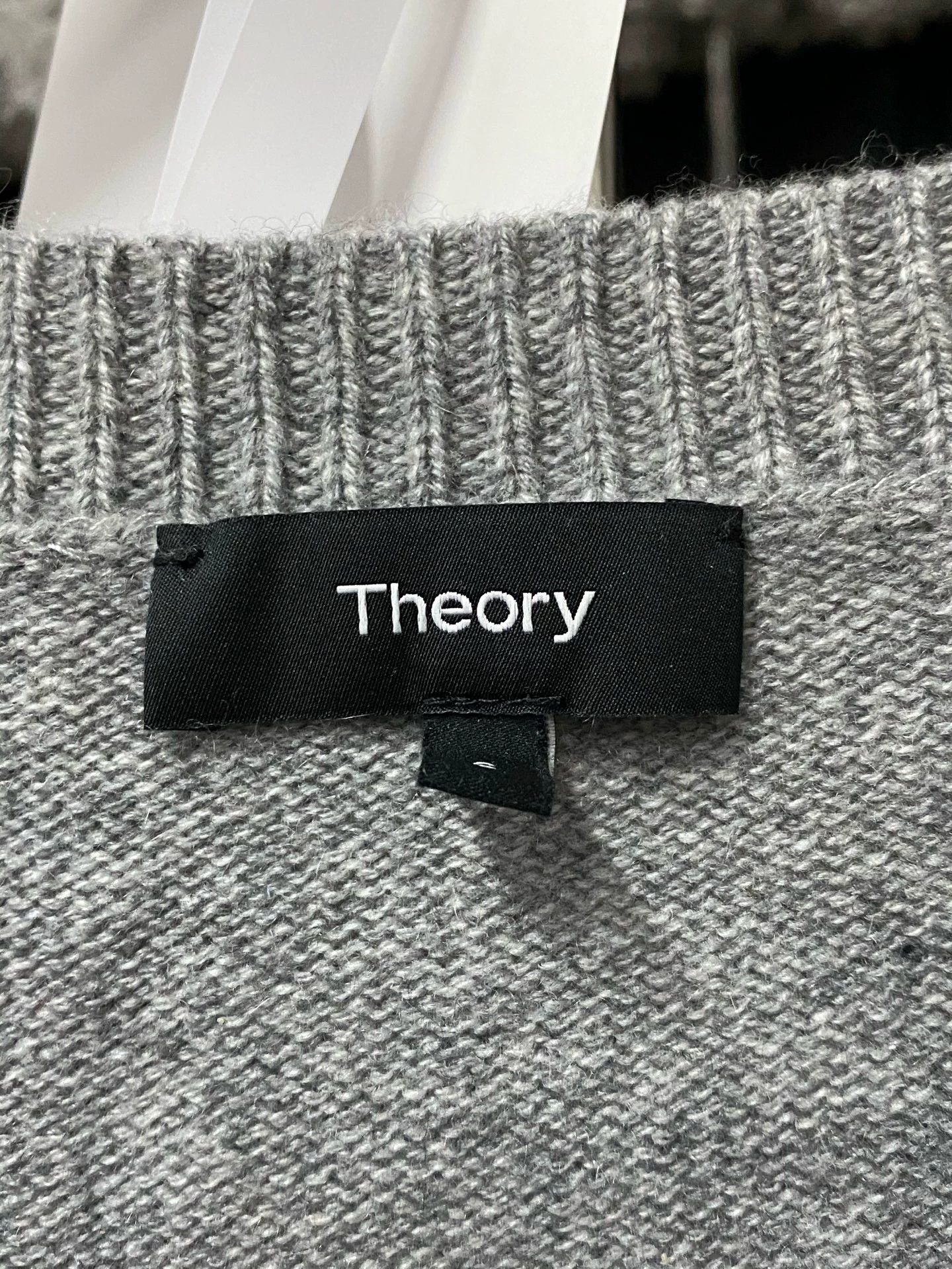 Theory Theory Cashmere Sweater Size S 99 New Size S / US 4 / IT 40 - 6 Thumbnail