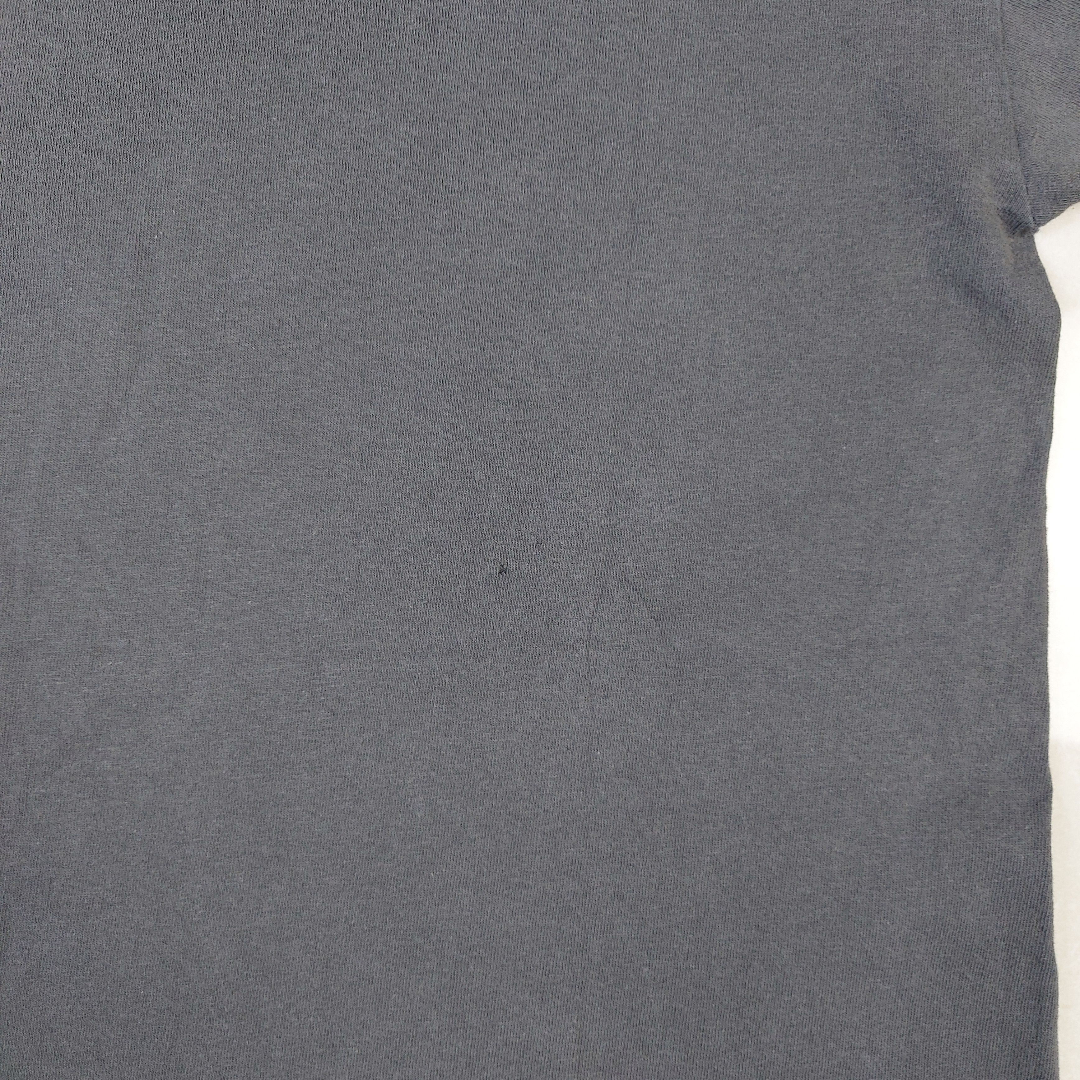 Band Tees Vintage 2002 The Used Band EMO Screamo Bert McCracken TEE Size US M / EU 48-50 / 2 - 12 Thumbnail