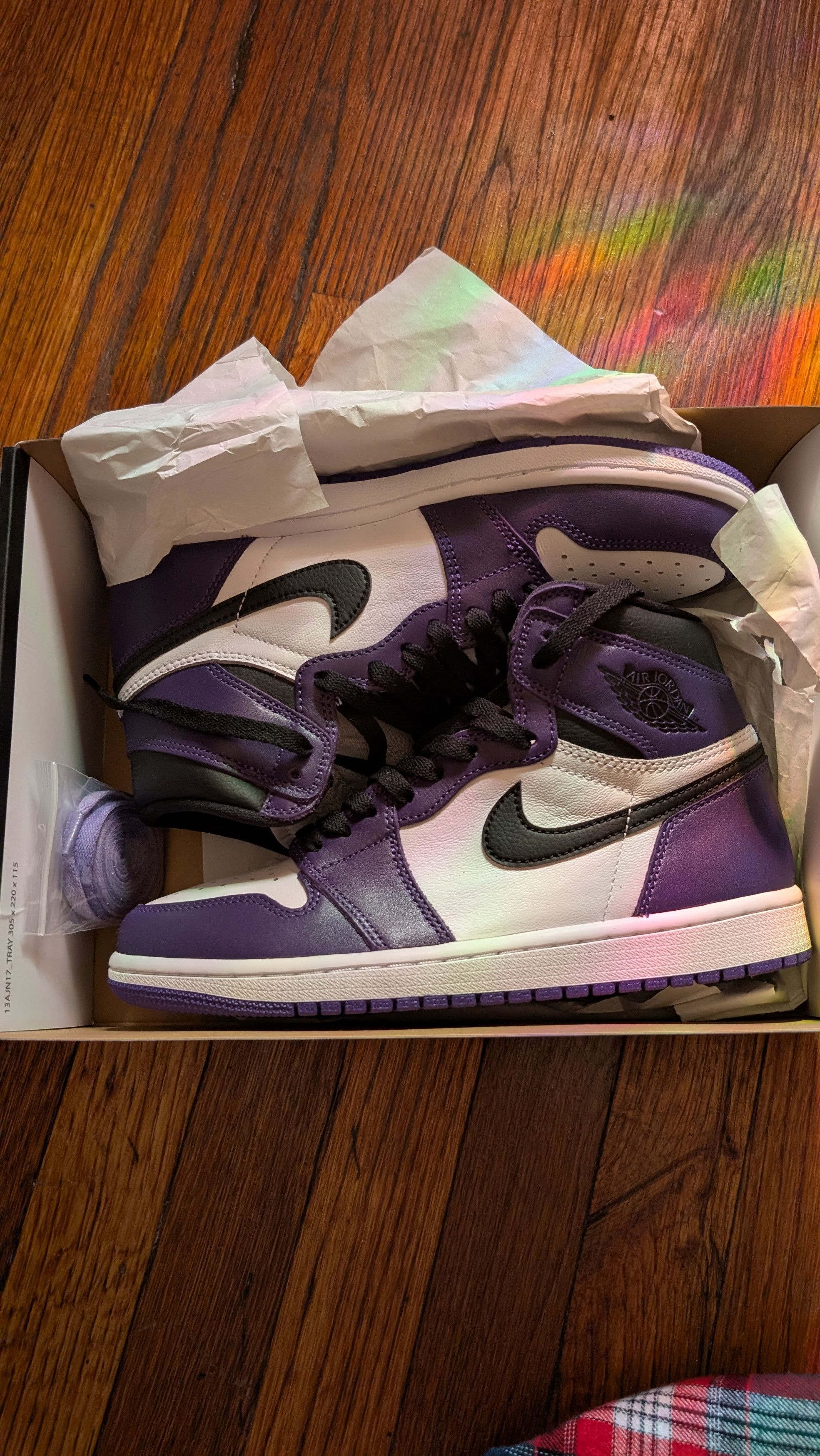 Nike Jordan 1 high Court purple Size US 7.5 / EU 40-41 - 1 Thumbnail