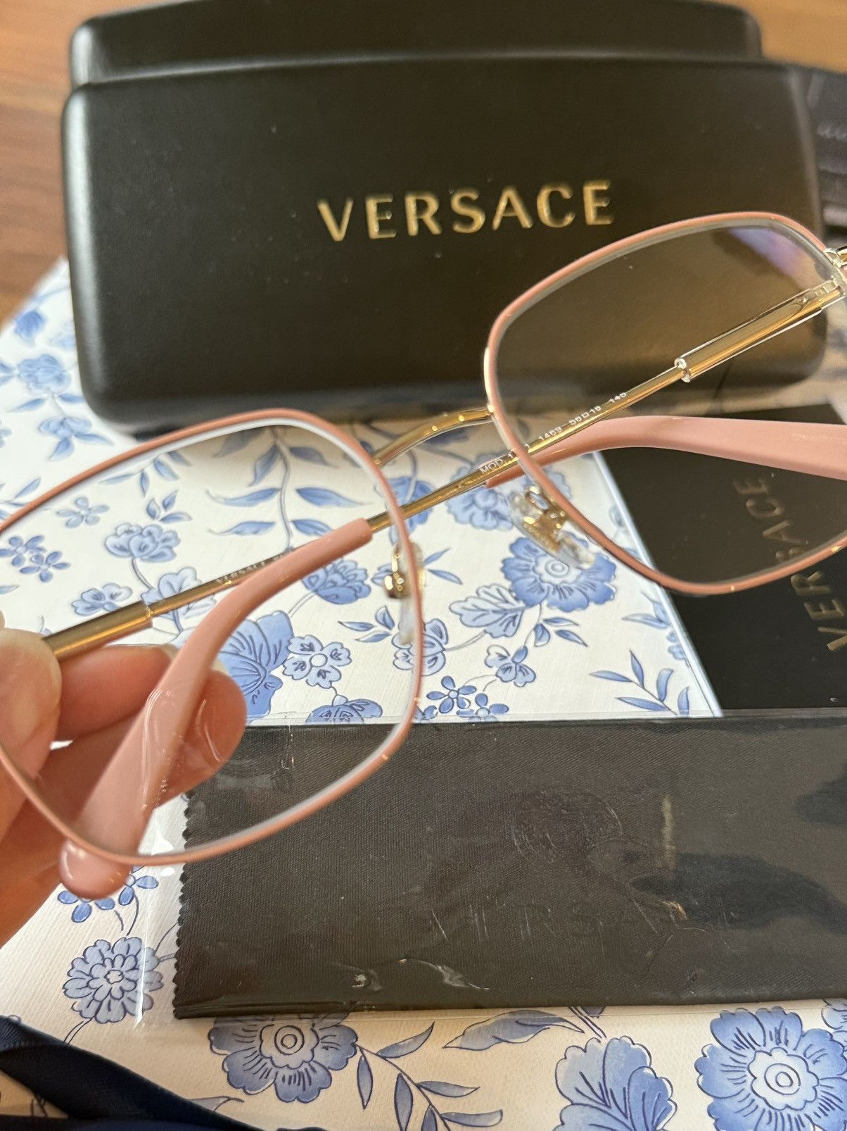 Versace Versace transparent glasses. Never worn Size ONE SIZE - 2 Thumbnail
