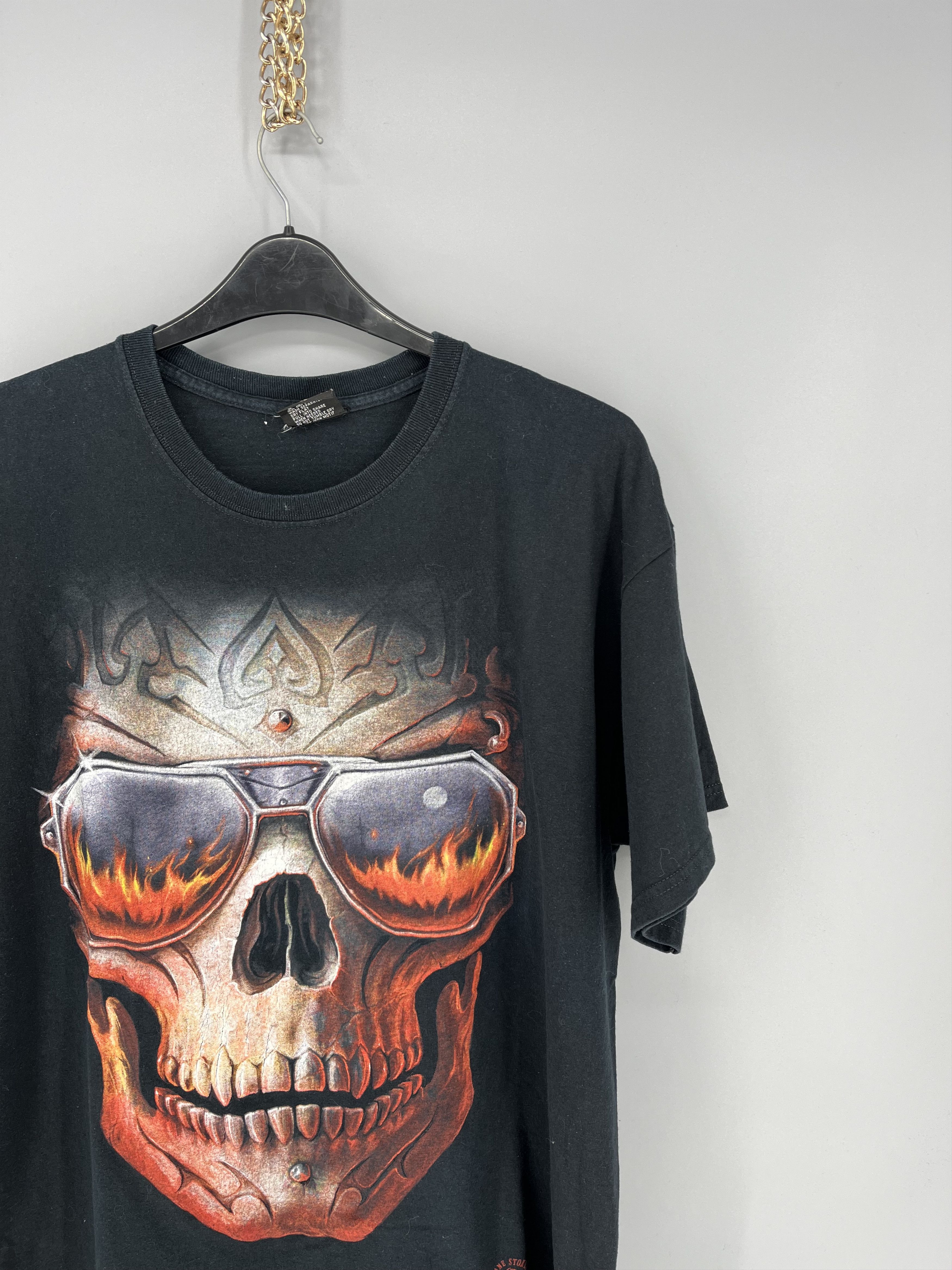 Vintage Skulls T-shirt Vintage Rock Metal Size XL Black Reverse Logo Size US XL / EU 56 / 4 - 5 Thumbnail