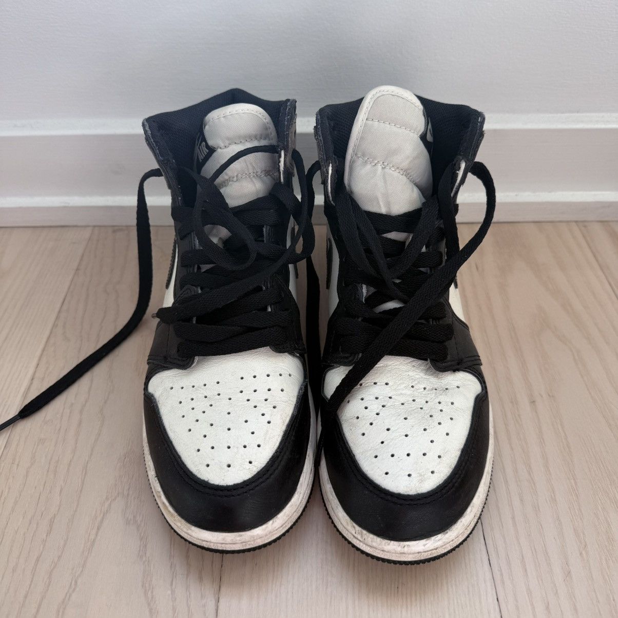 Nike Jordan 1 Retro High Mocha 5.5M/7W Size US 5.5 / EU 38 - 3 Thumbnail