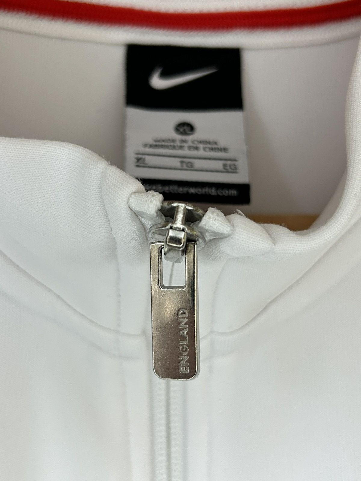 Nike Vintage Nike England 2010 Retro Zip Up Jacket Size US XL / EU 56 / 4 - 6 Thumbnail