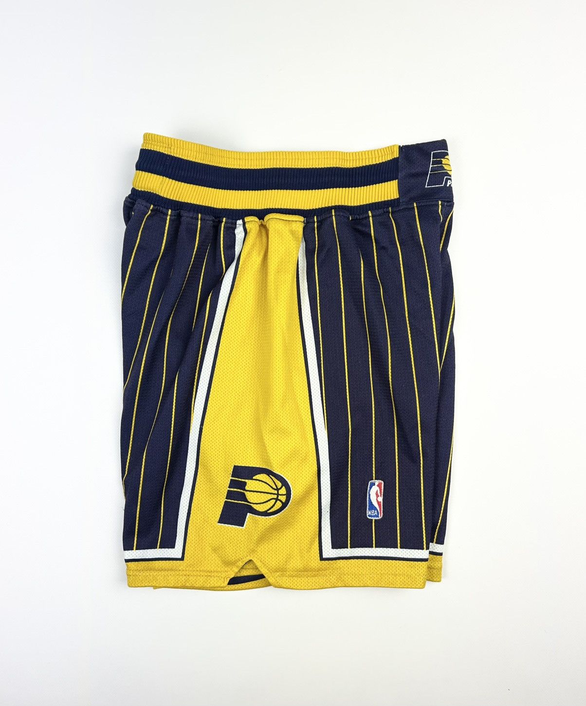 Champion × NBA × Vintage Vintage Champion Pacers NBA Basketball shorts Size US 32 / EU 48 - 5 Thumbnail
