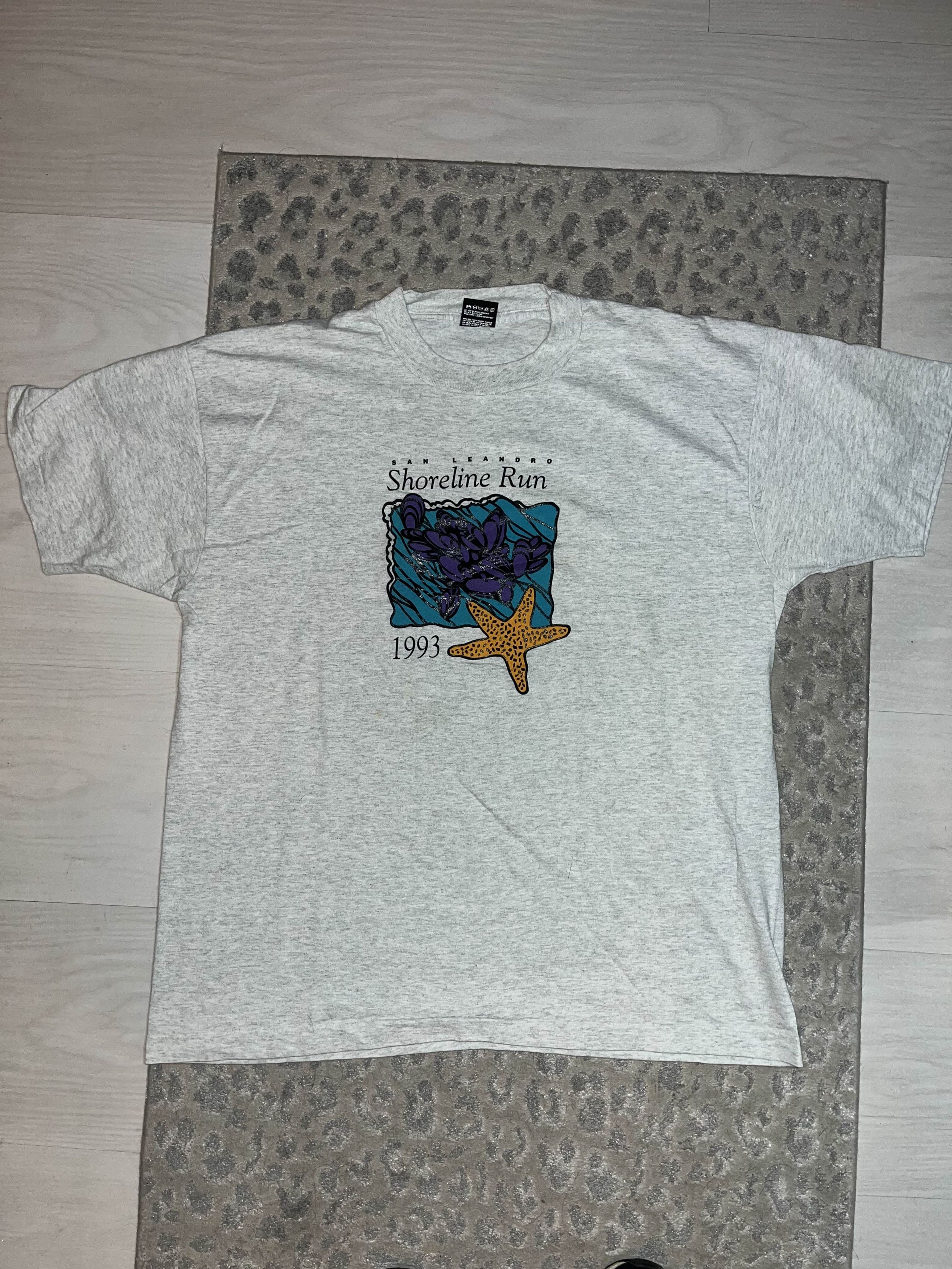 Vintage 90s Single Stitch 1993 Shoreline Run Tee Size US XL / EU 56 / 4 - 2 Thumbnail