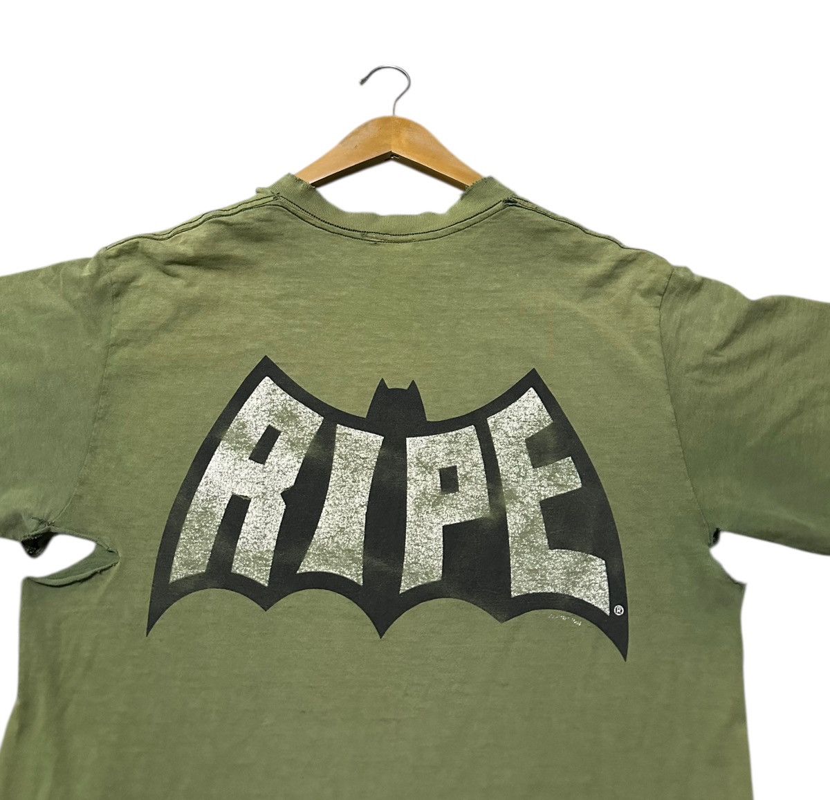 Welcome Skateboards Vintage 90s Ripe skateboard thrased tee Size US L / EU 52-54 / 3 - 2 Thumbnail