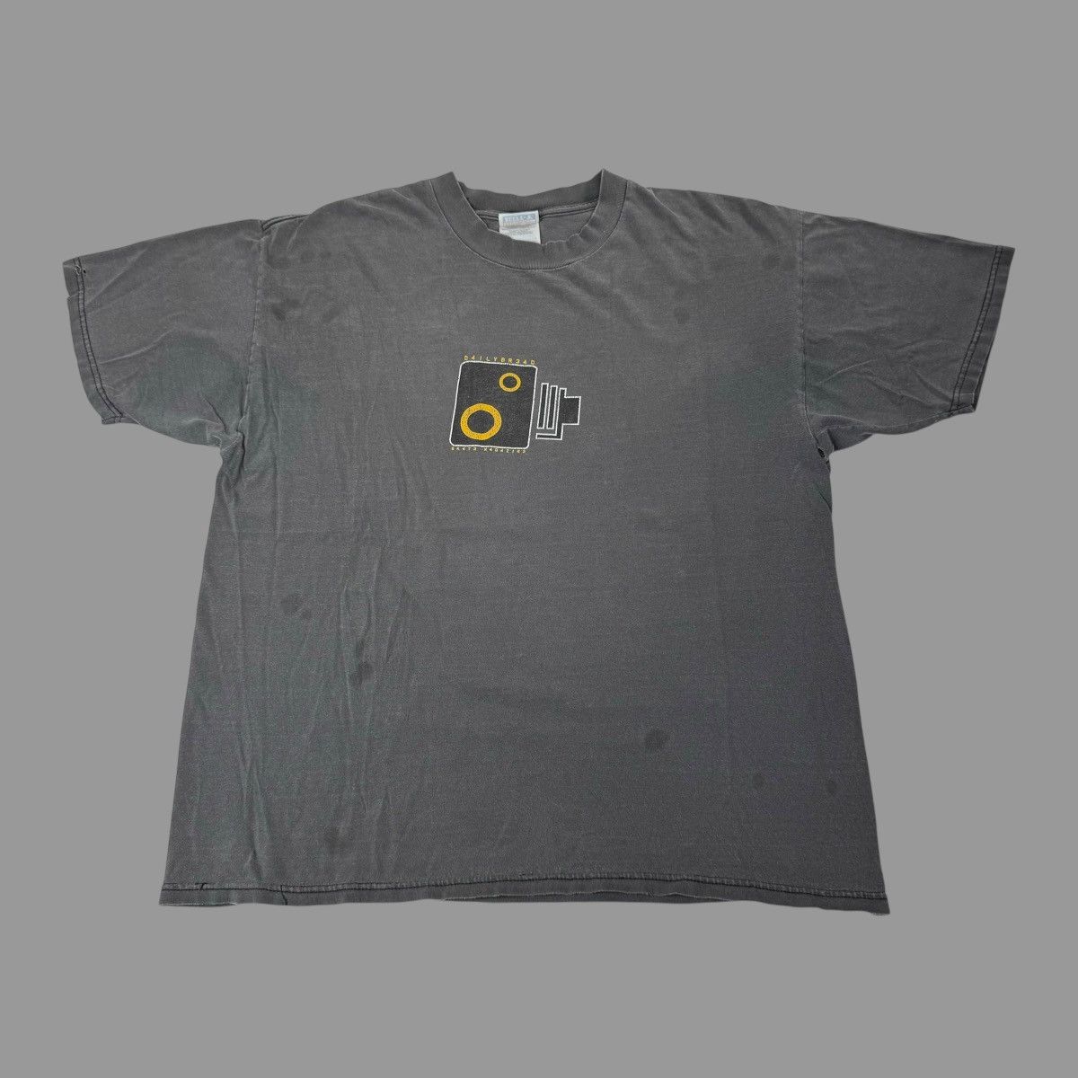 Vintage Vintage 1990s skate magazine tshirt Size US XL / EU 56 / 4 - 1 Thumbnail