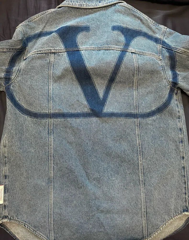 Valentino Logo-printed single-breasted long-sleeved loose-