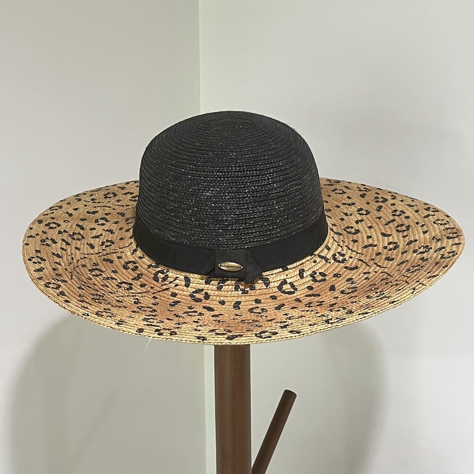 Liz Claiborne Liz Claiborne Floppy Brim Straw Sun Hat Black Cheetah Print Size ONE SIZE - 1 Thumbnail
