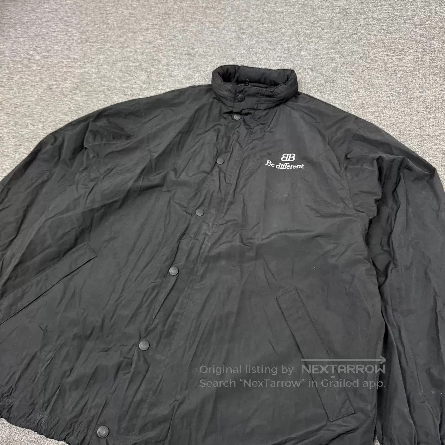Balenciaga Black Light Jacket with 'Be Different' Back Print. Size US XS / EU 42 / 0 - 4 Thumbnail