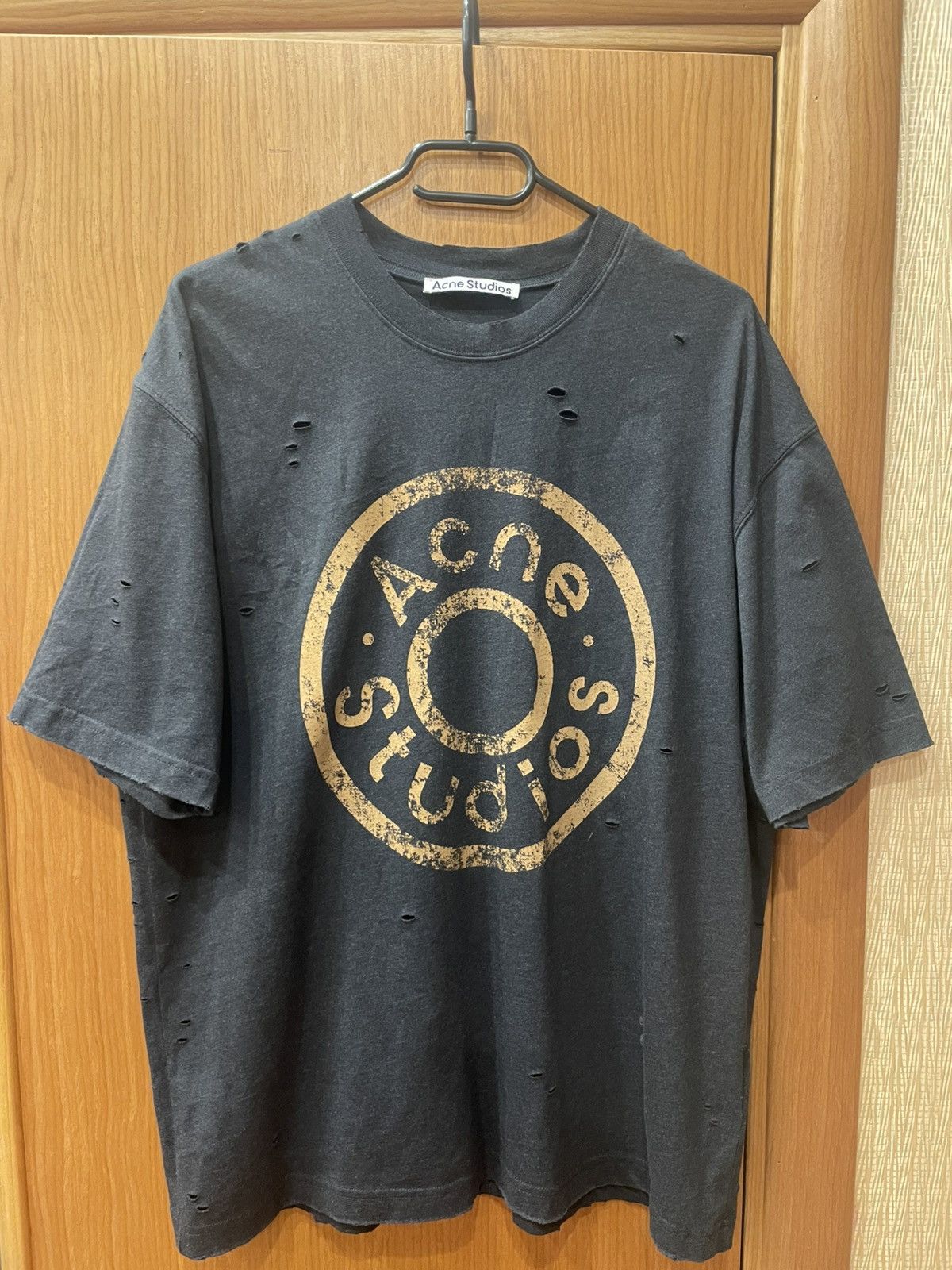 ACNE STUDIOS DISTRESSED LOGO T-SHIRT