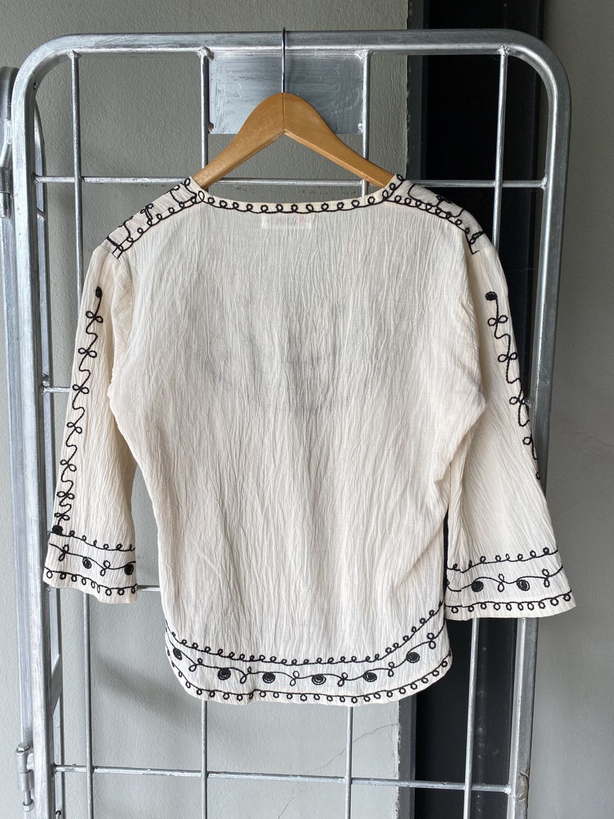 Donna Morgan MORGAN White Blouse with Black Embroidery Size M / US 6-8 / IT 42-44 - 15 Thumbnail