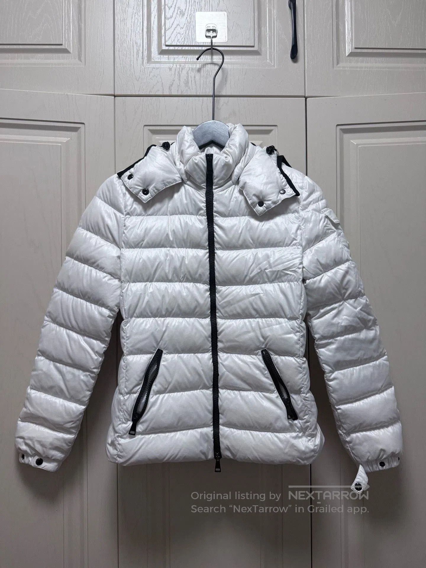 Moncler Moncler Bady Series White Side Logo Down Jacket. Size XS / US 0-2 / IT 36-38 - 1 Thumbnail