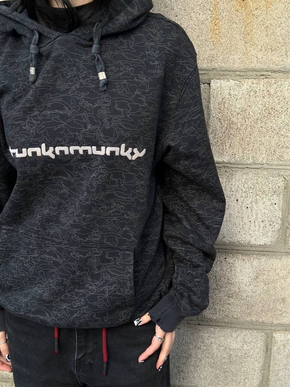 DrunknMunky VTG Drunk Monkey Hoodie Multi-logo Size M Y2K SK8 00s USa Size US M / EU 48-50 / 2 - 8 Thumbnail