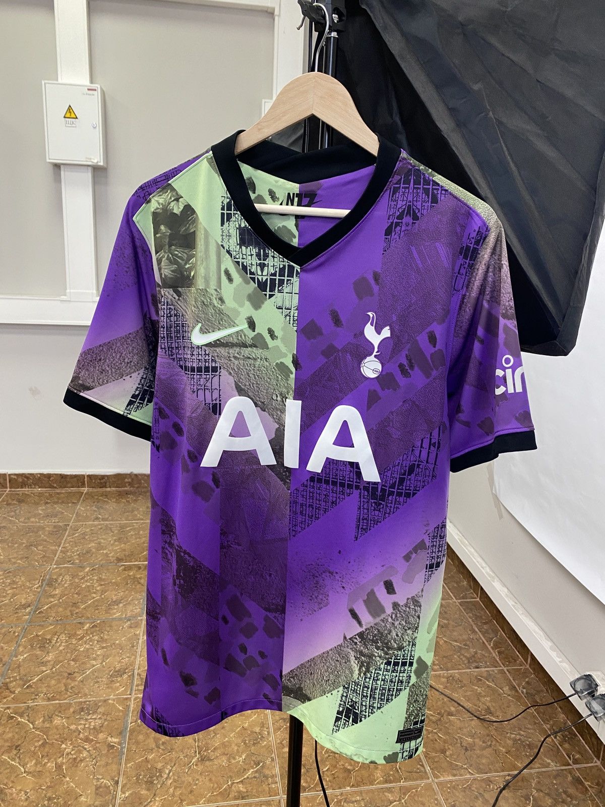 Nike Tottenham Hotspur Third football jersey 2021-2022 Rare Retro Size US XL / EU 56 / 4 - 1 Thumbnail