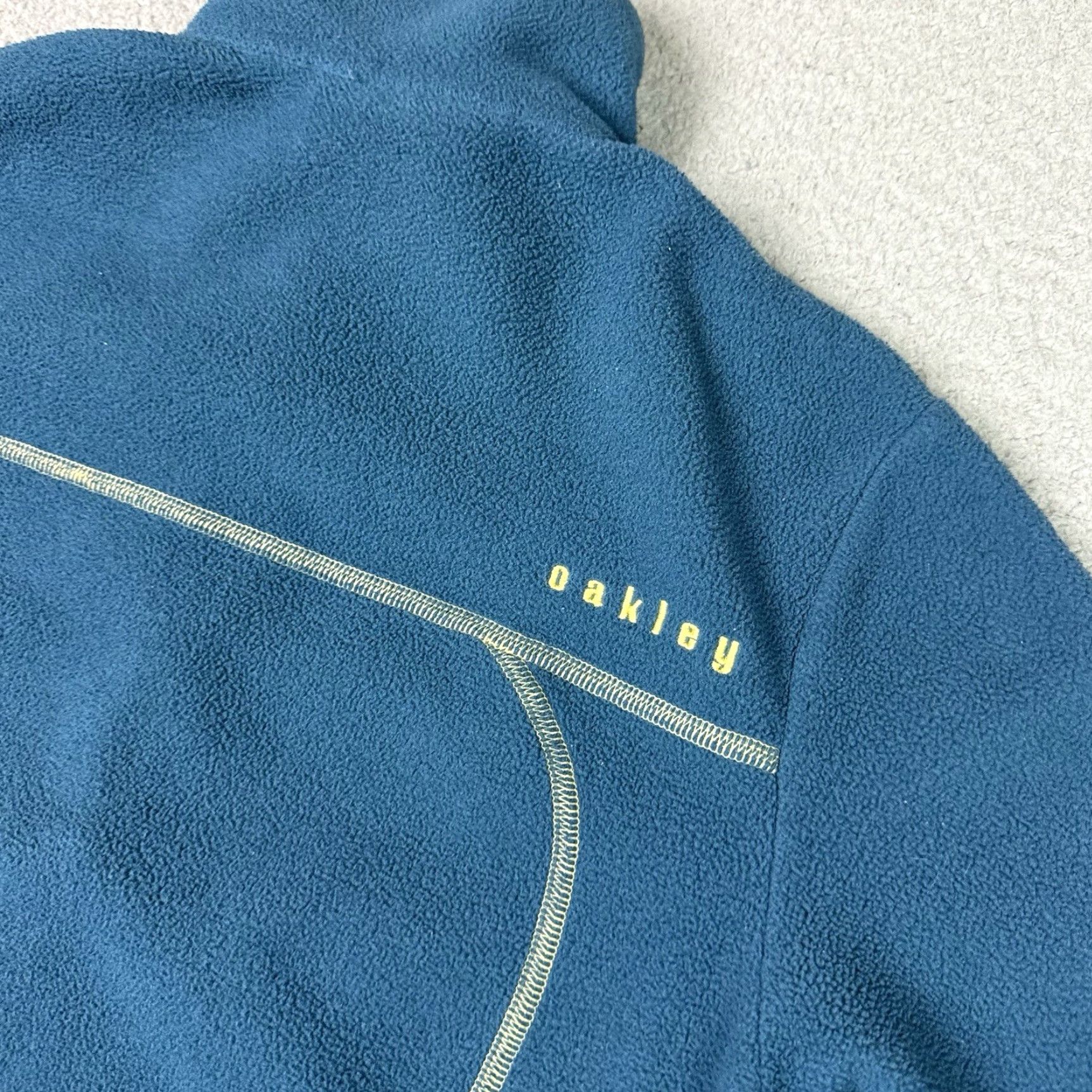 Oakley VINTAGE Oakley Pullover Sweatshirt S Blue 1/4 Zip Fleece Mock Neck Men Regular Long Sleeve Athletic Activewear Clothing Size US S / EU 44-46 / 1 - 5 Thumbnail