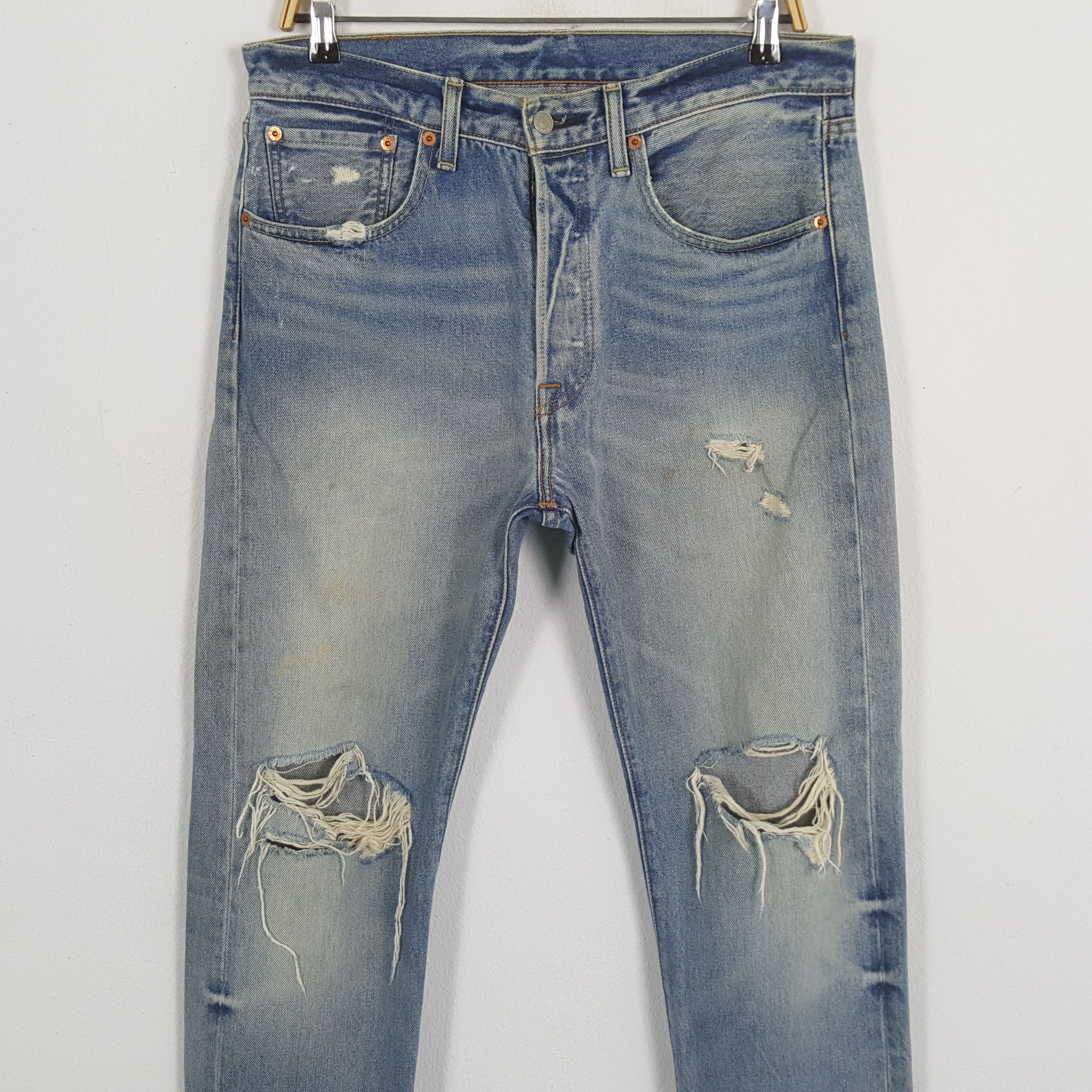 Levi's × Levi's Vintage Clothing × Vintage Vintage LEVI'S 501 Kurt Cobain Distressed Style Jeans Size US 32 / EU 48 - 2 Thumbnail