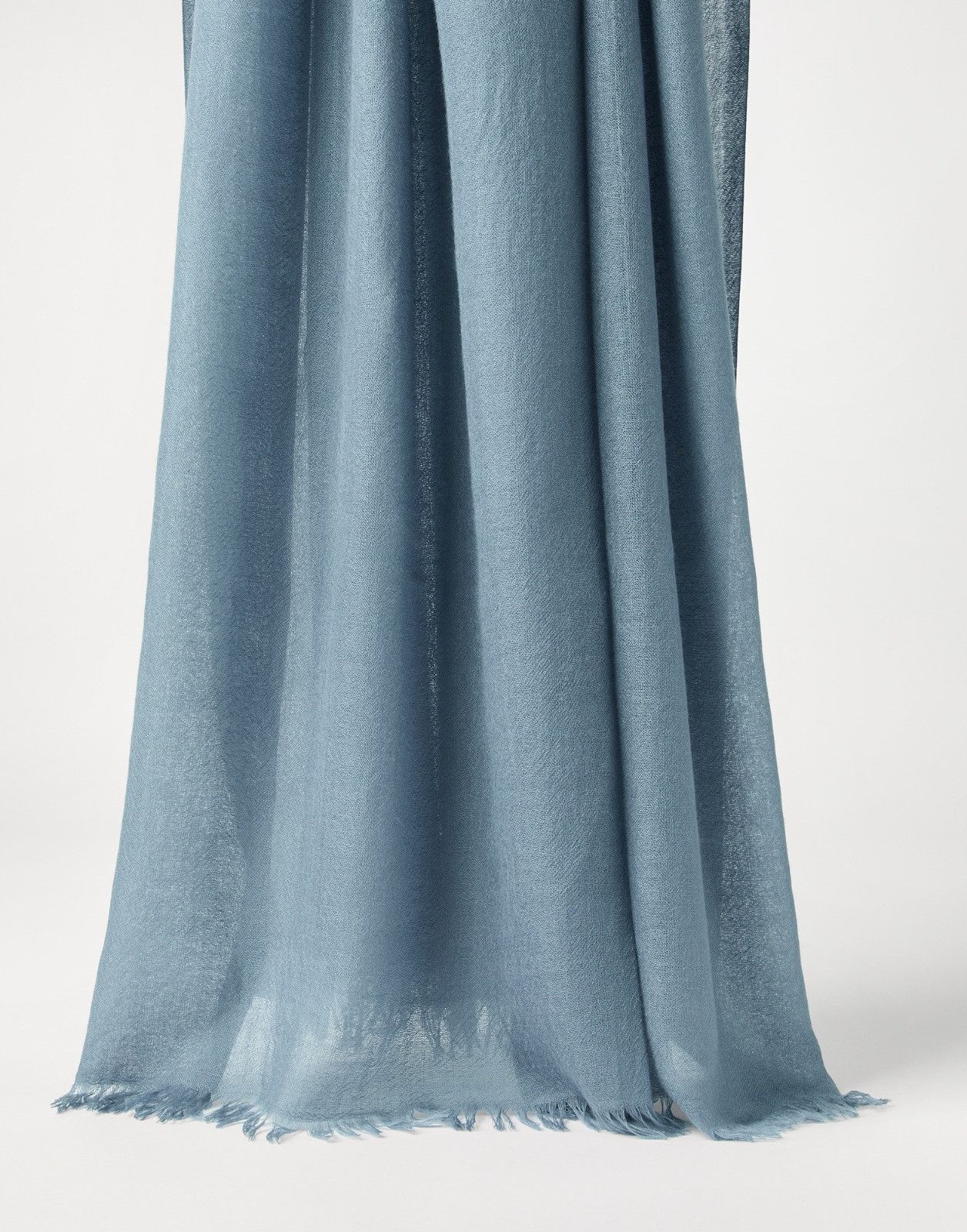 Brunello Cucinelli o1la1rc1a0326 Size: OS / Scarf in Blue Size ONE SIZE - 3 Thumbnail