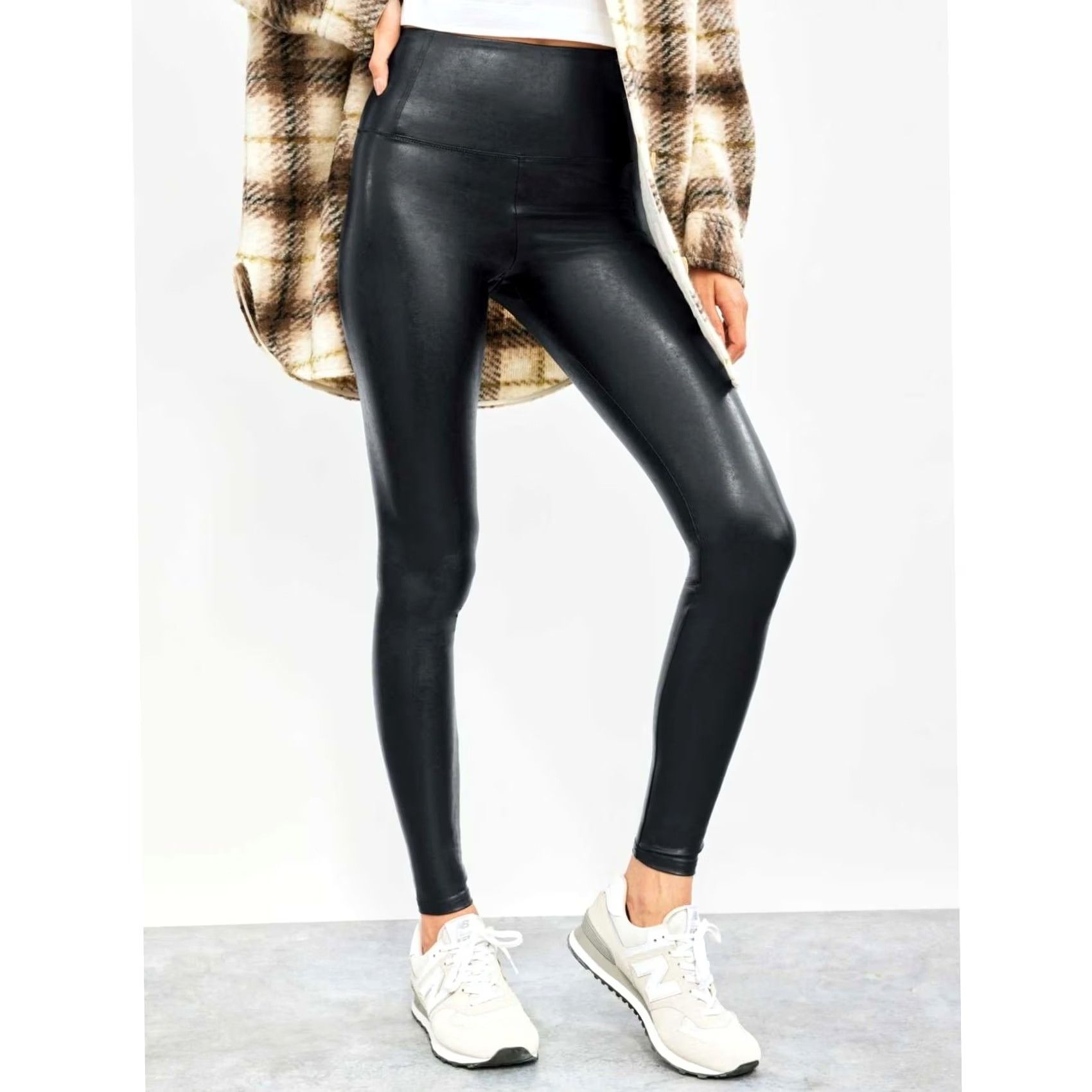 Aritzia VINTAGE Wilfred Leggings High Rise Black Daria Faux Leather Women’s S Size 28" / US 6 / IT 42 - 3 Thumbnail