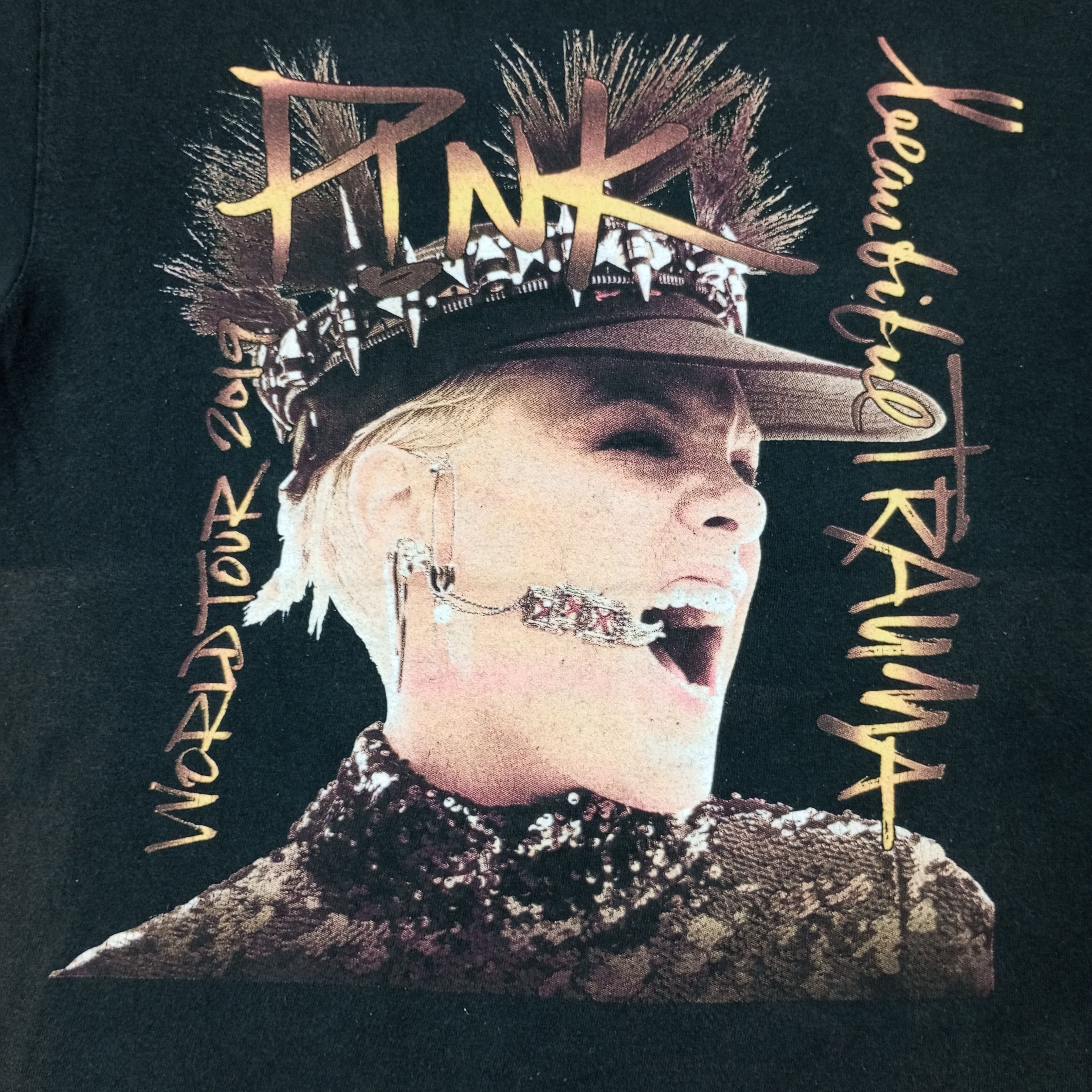 Band Tees × Vintage Pink Rock Music Singer World Tour Tshirt Size US L / EU 52-54 / 3 - 2 Thumbnail